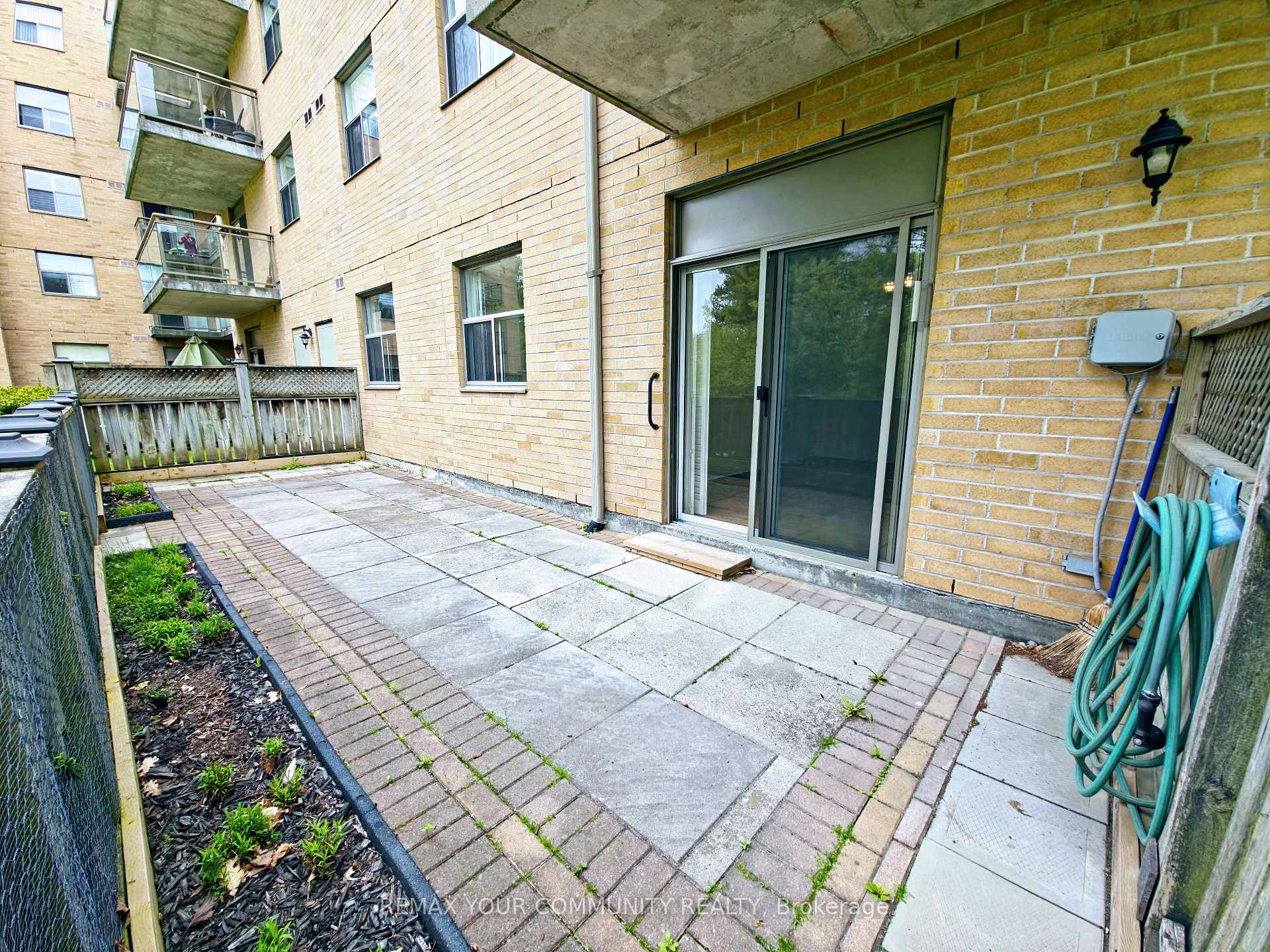 Photo 30 of Unit 114, 2504 Rutherford Road, Vaughan, Maple — HOMEH