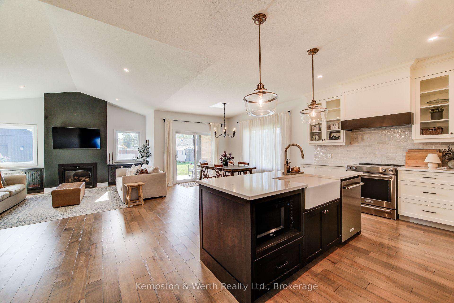 Photo 13 of 24 Gilmer Crescent, North Perth, Listowel — HOMEH