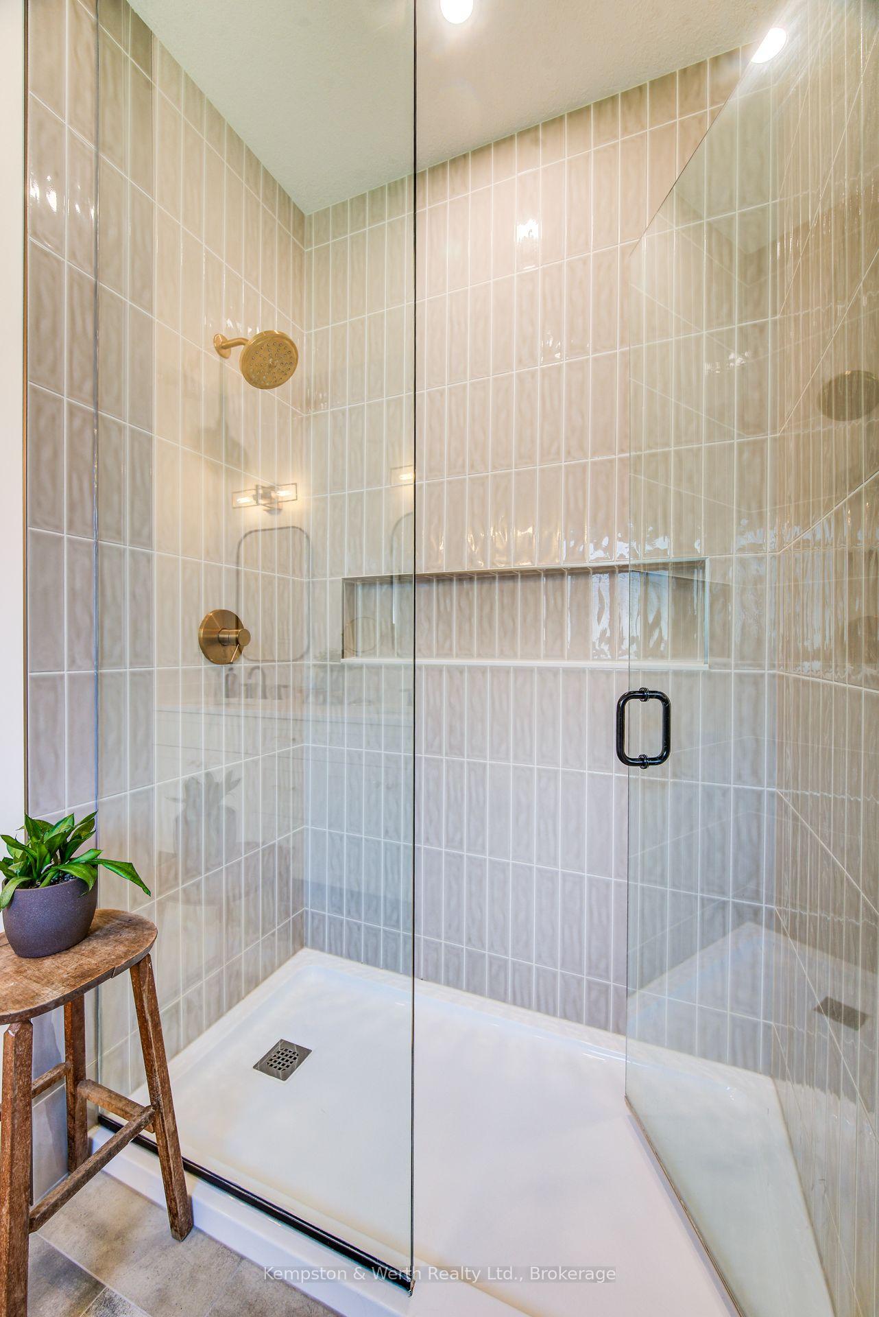 Photo 28 of 24 Gilmer Crescent, North Perth, Listowel — HOMEH