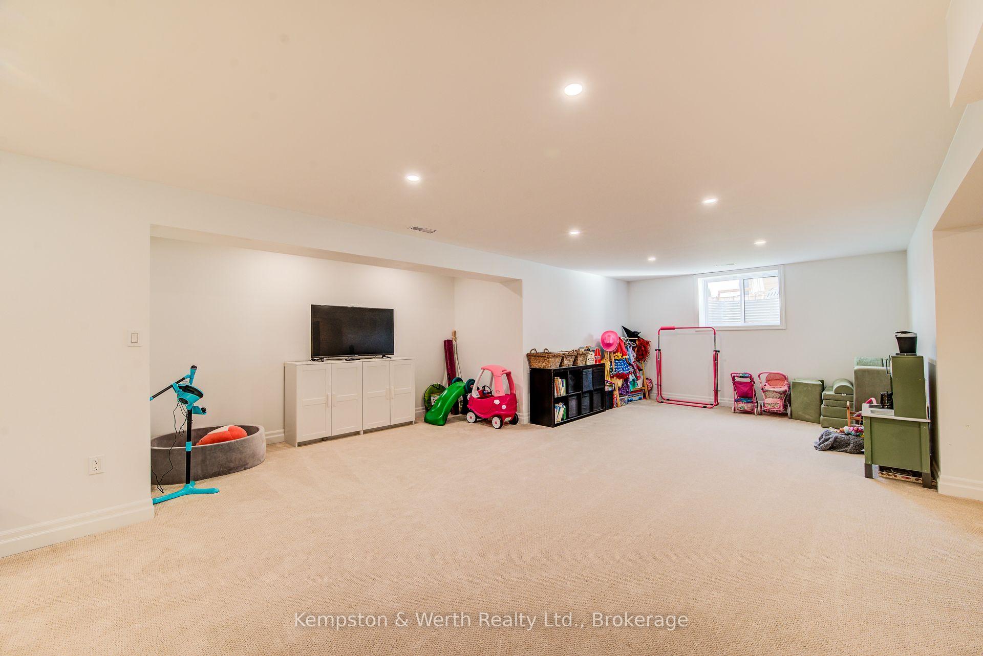 Photo 31 of 24 Gilmer Crescent, North Perth, Listowel — HOMEH