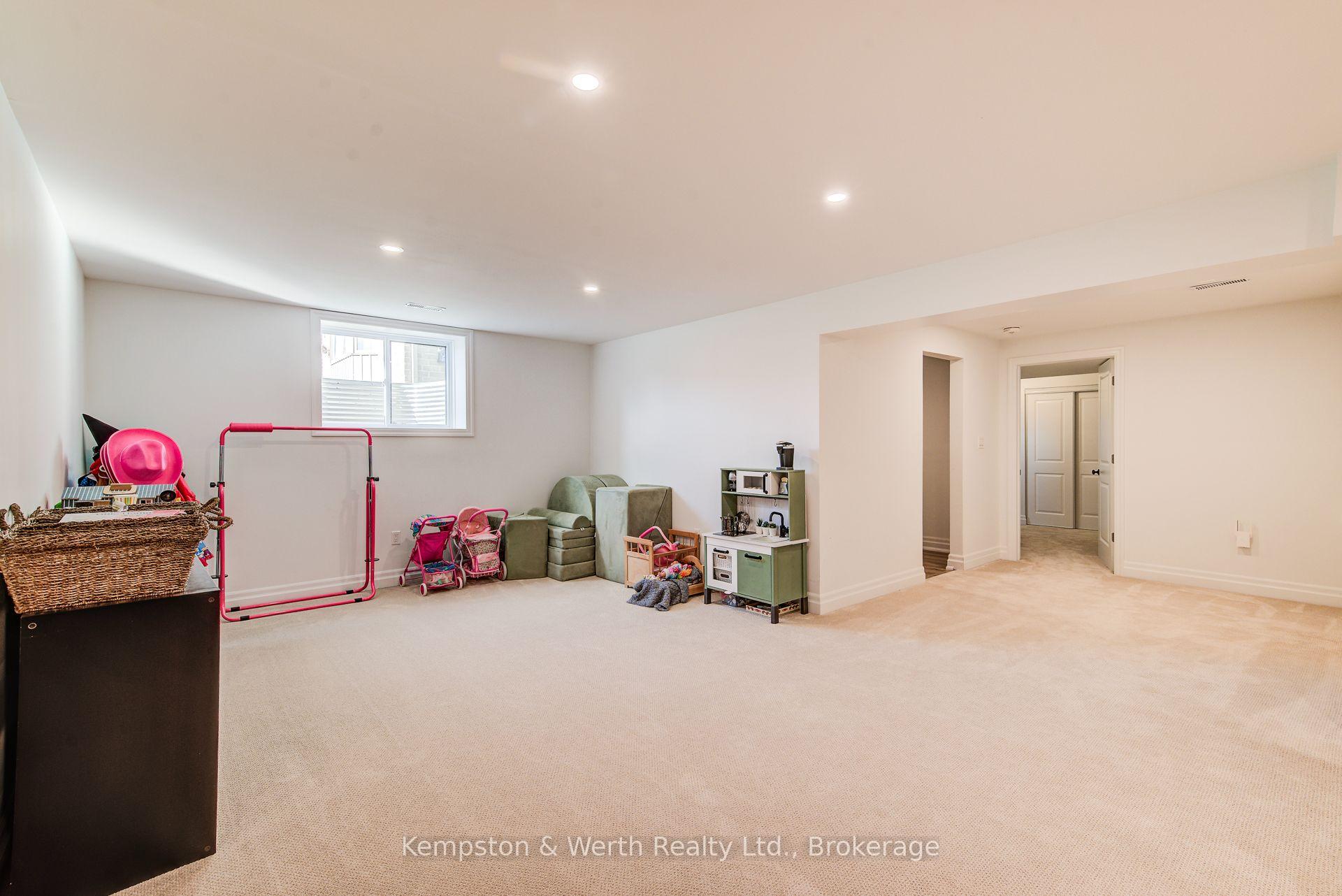 Photo 32 of 24 Gilmer Crescent, North Perth, Listowel — HOMEH