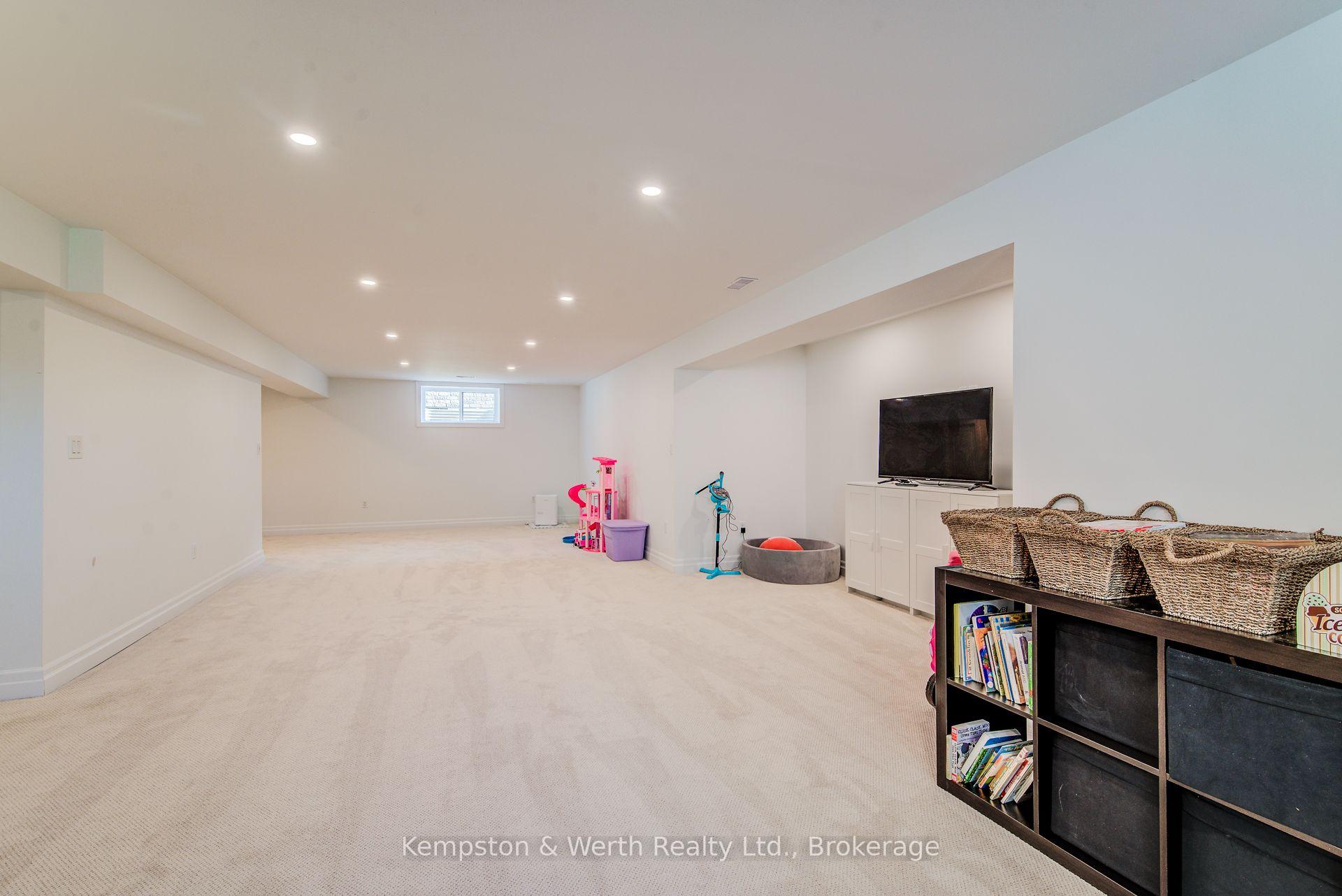 Photo 33 of 24 Gilmer Crescent, North Perth, Listowel — HOMEH