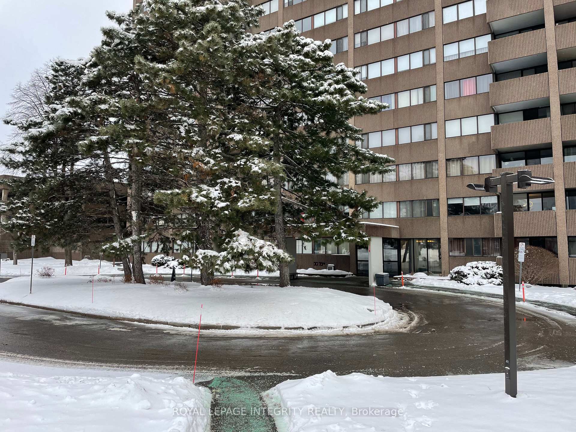 Photo 3 of Unit 1203, 1285 Cahill Drive, Ottawa, South Keys — HOMEH