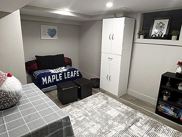 Photo 14 of 115 Brock Street N, Sarnia — HOMEH