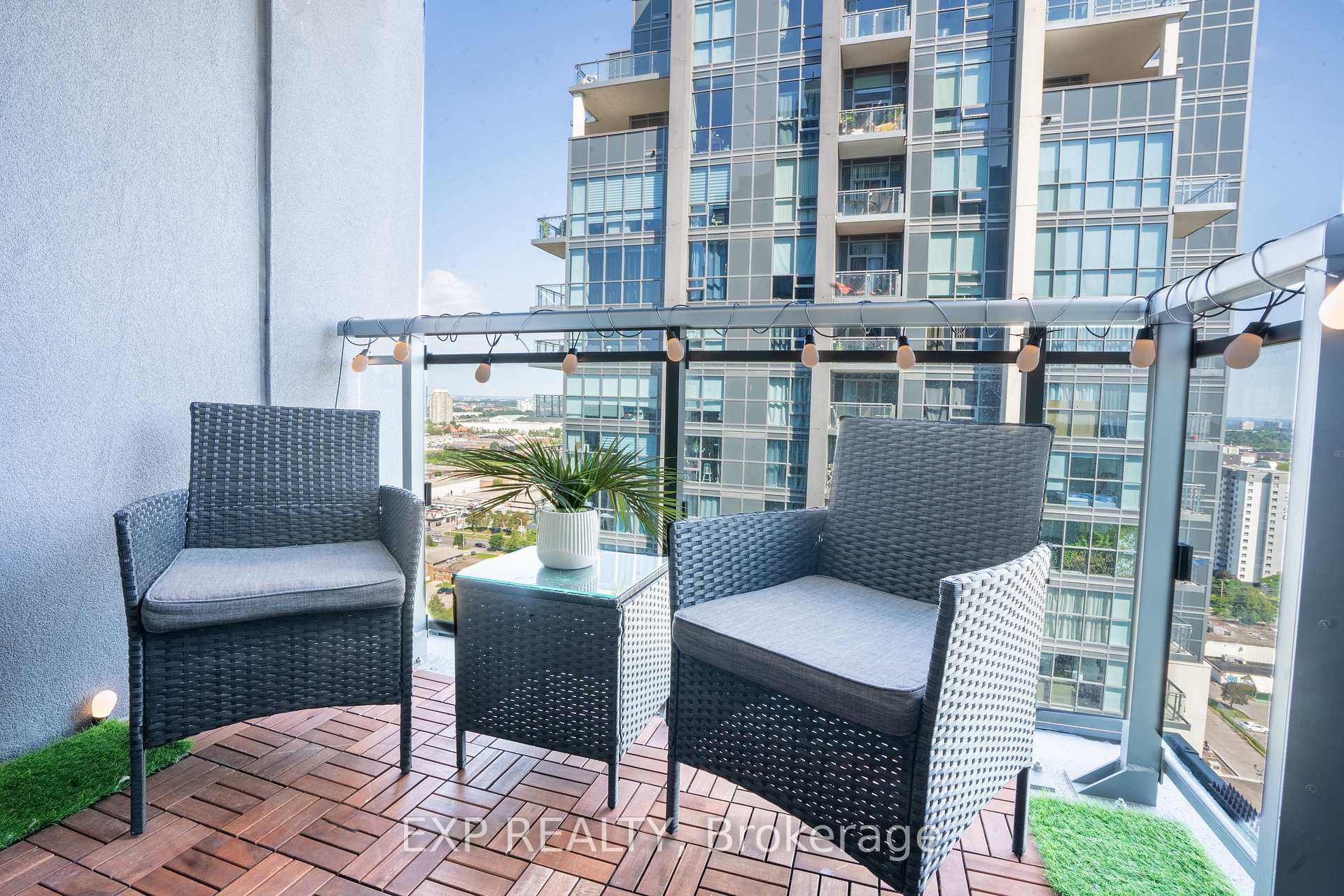 Photo 13 of Unit 2410, 20 Meadowglen Place, Scarborough, Woburn — HOMEH
