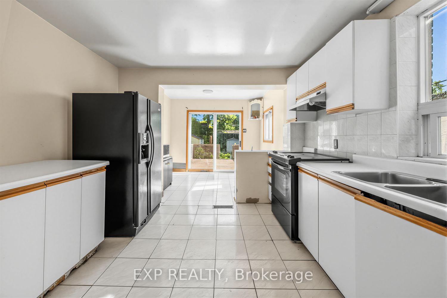 Photo 4 of 511 Carlaw Avenue, Toronto, North Riverdale — HOMEH