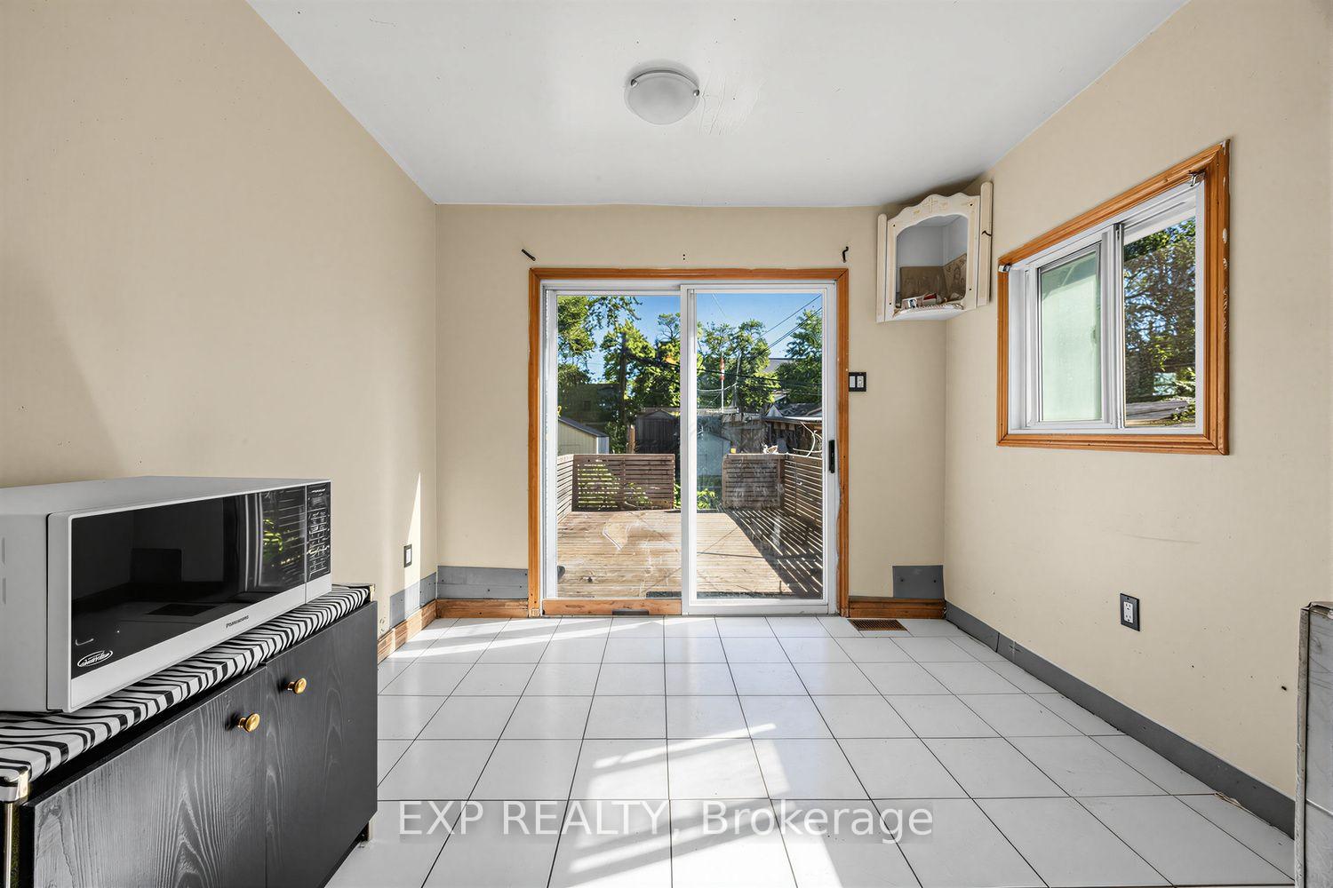 Photo 6 of 511 Carlaw Avenue, Toronto, North Riverdale — HOMEH