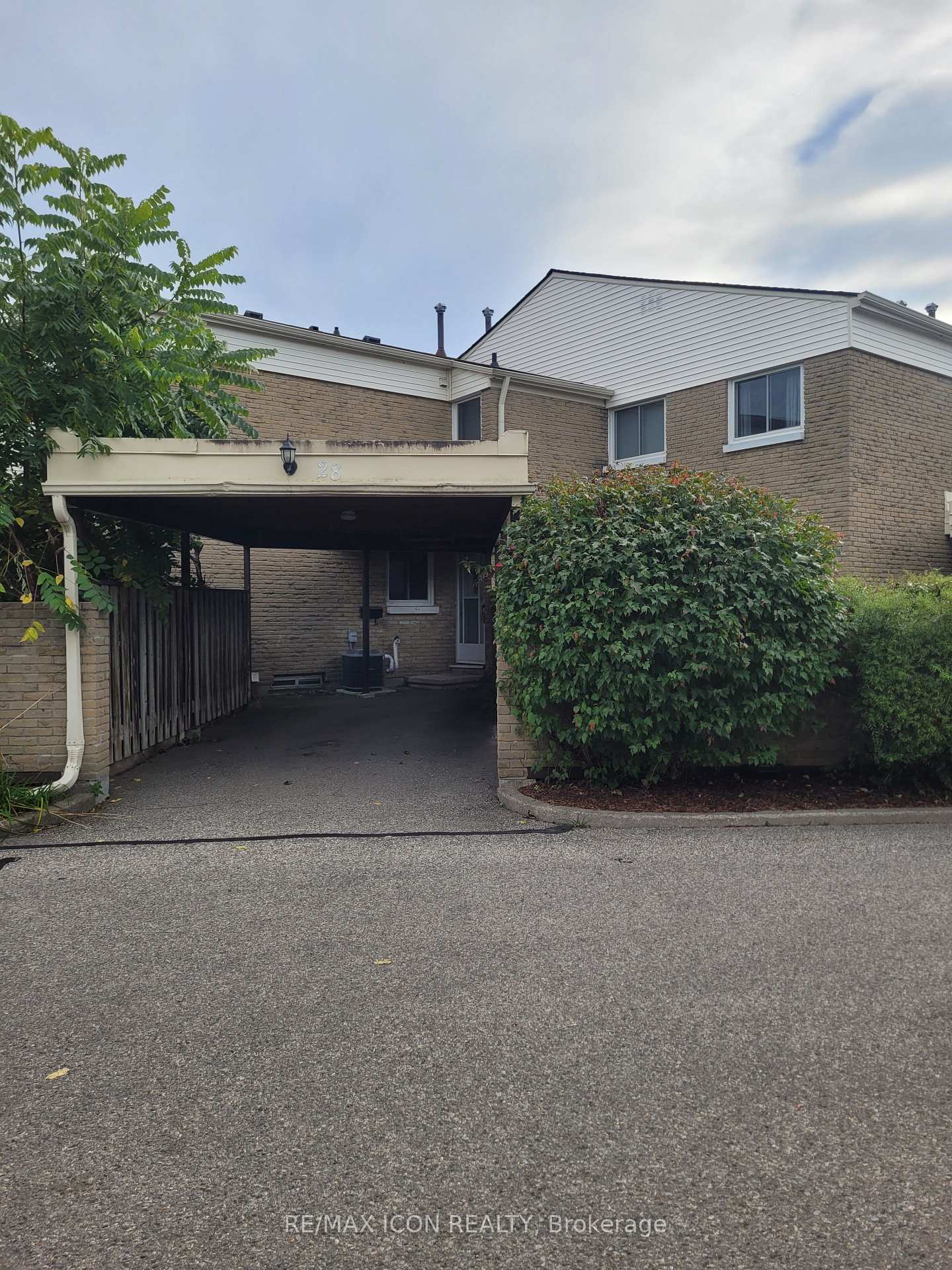 Photo 2 of Unit 28, 415 Morgan Avenue, Kitchener, Centreville Chicopee — HOMEH
