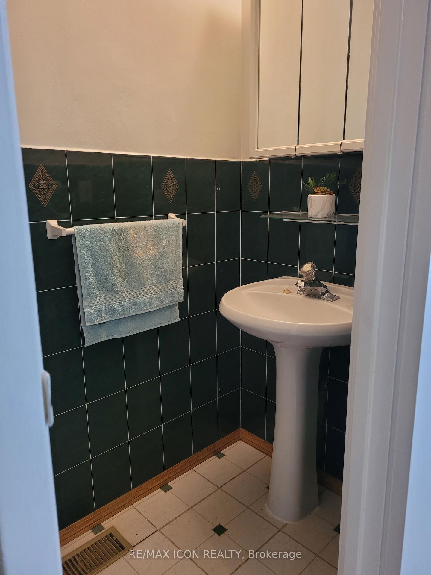 Photo 10 of Unit 28, 415 Morgan Avenue, Kitchener, Centreville Chicopee — HOMEH