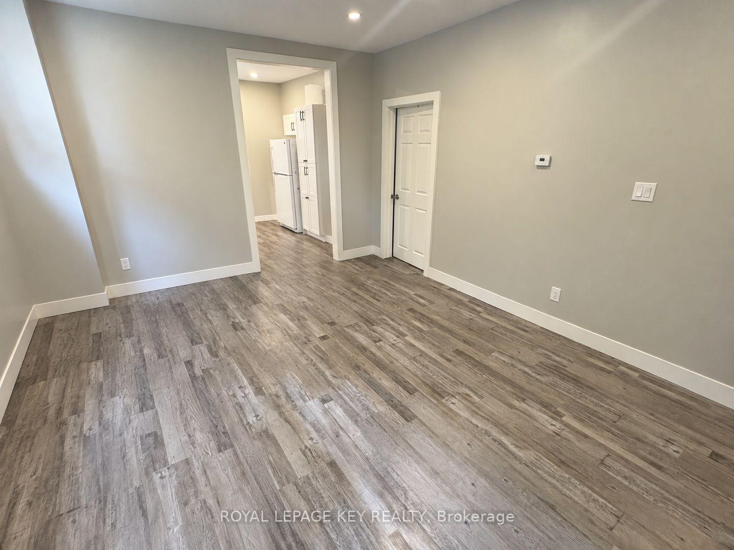 Photo 7 of 116 Cameron Street, Sarnia — HOMEH