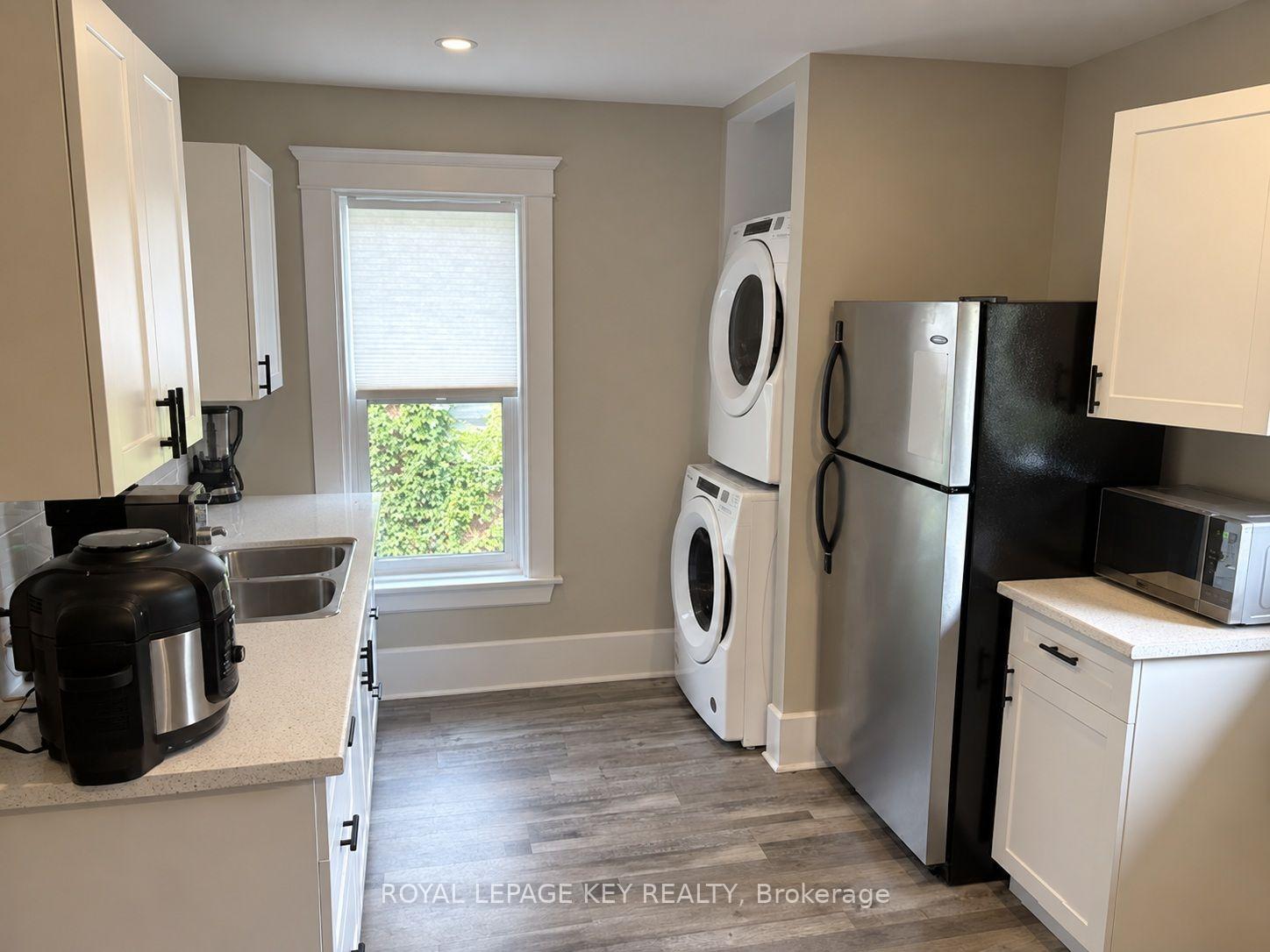 Photo 11 of 116 Cameron Street, Sarnia — HOMEH