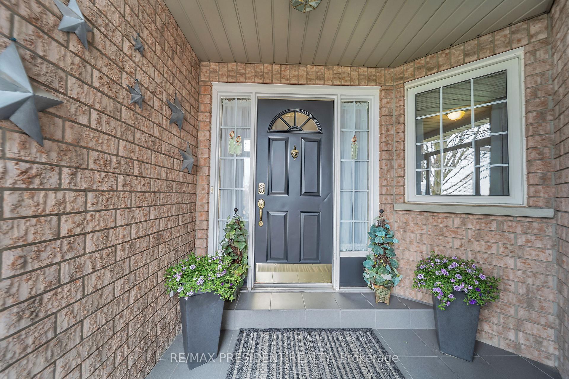 Photo 5 of 789 Brock Street, North Perth, Listowel — HOMEH
