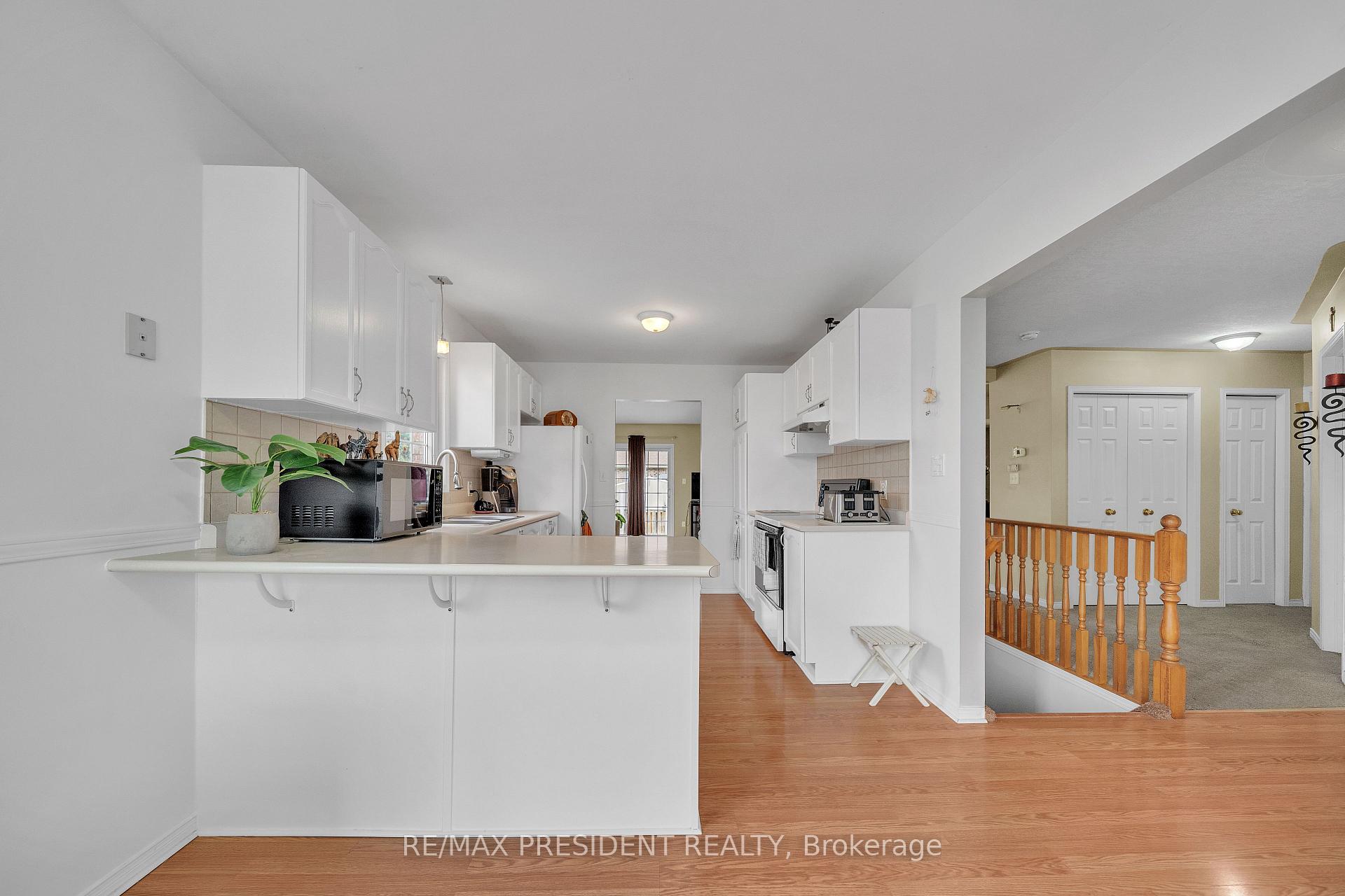 Photo 16 of 789 Brock Street, North Perth, Listowel — HOMEH