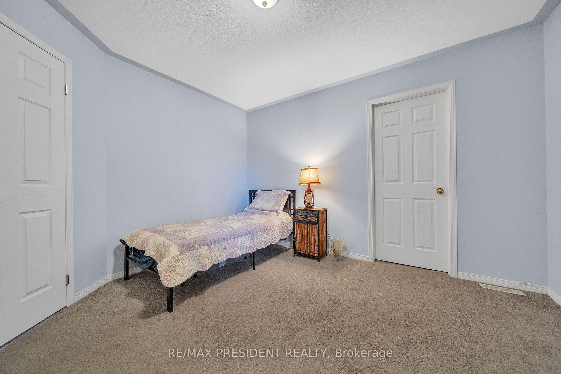 Photo 23 of 789 Brock Street, North Perth, Listowel — HOMEH