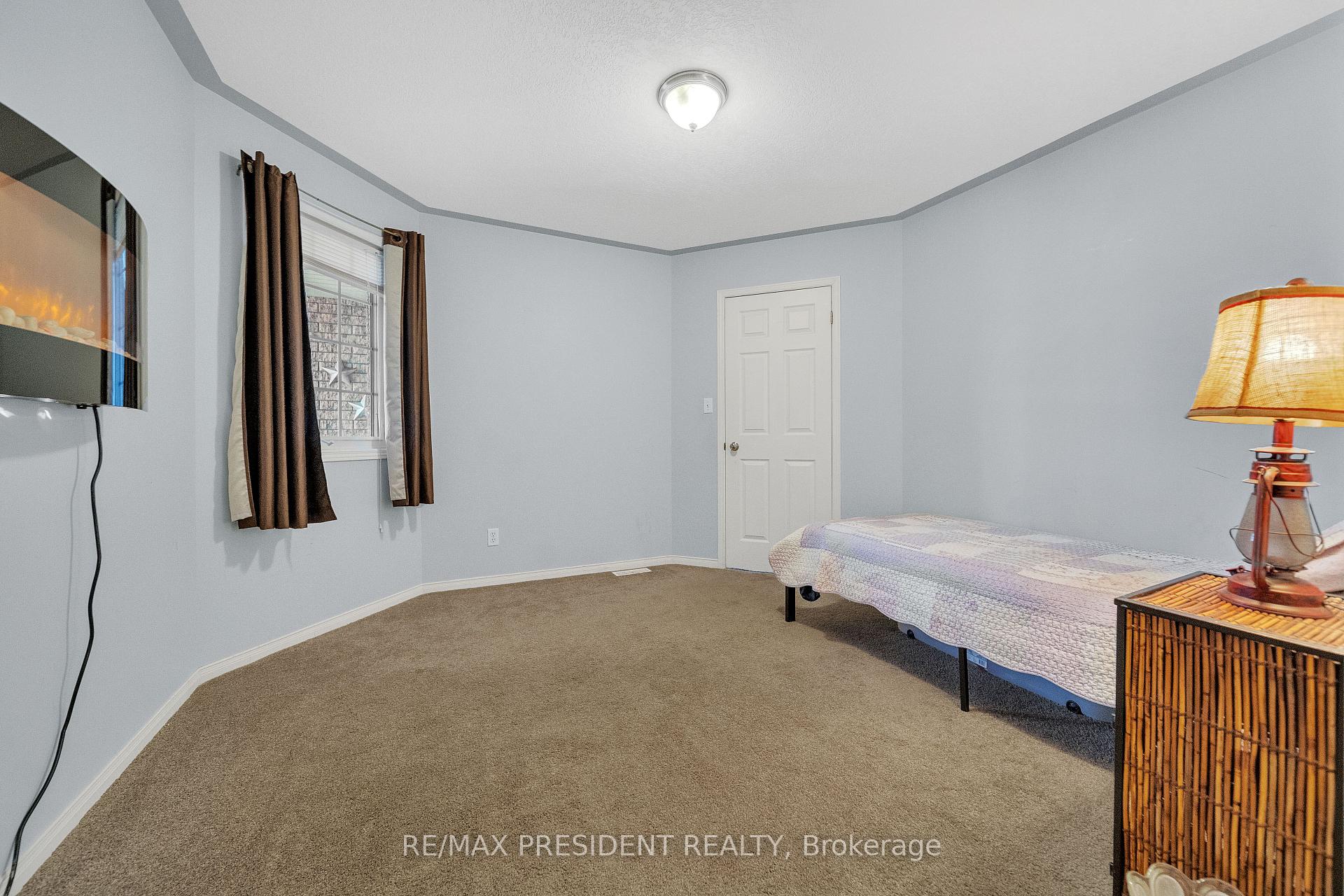 Photo 24 of 789 Brock Street, North Perth, Listowel — HOMEH