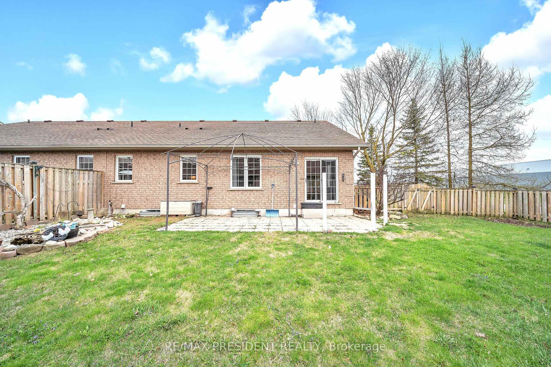 Photo 33 of 789 Brock Street, North Perth, Listowel — HOMEH