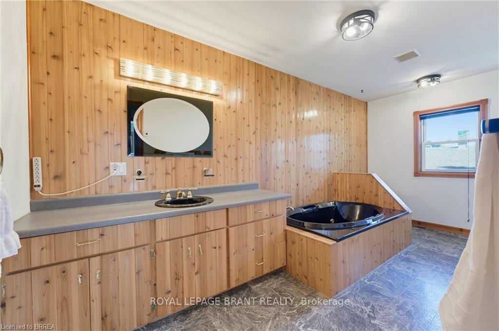 Photo 28 of 149 King Street, Brant, Burford — HOMEH