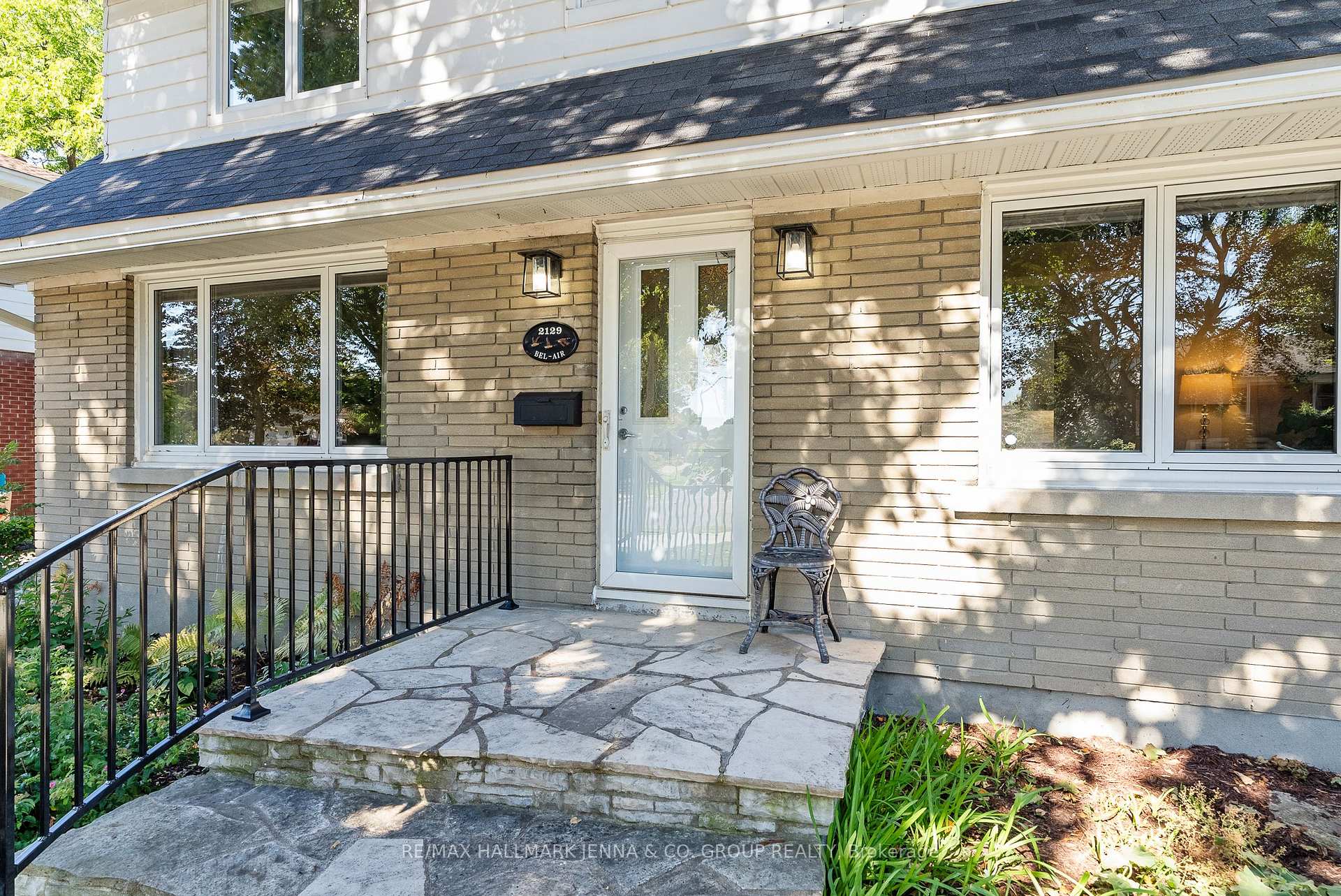 Photo 2 of 2129 Belair Drive, Ottawa, Bel Air Park — HOMEH