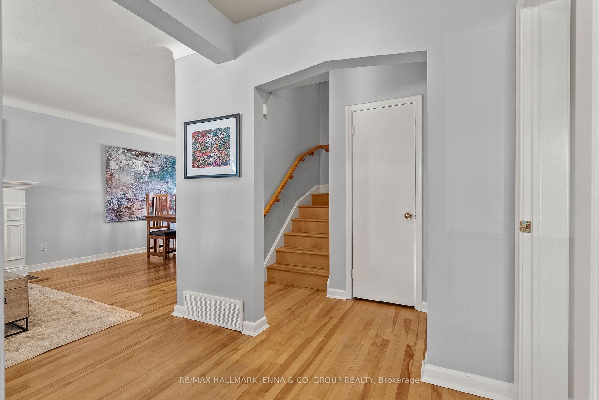 Photo 6 of 2129 Belair Drive, Ottawa, Bel Air Park — HOMEH