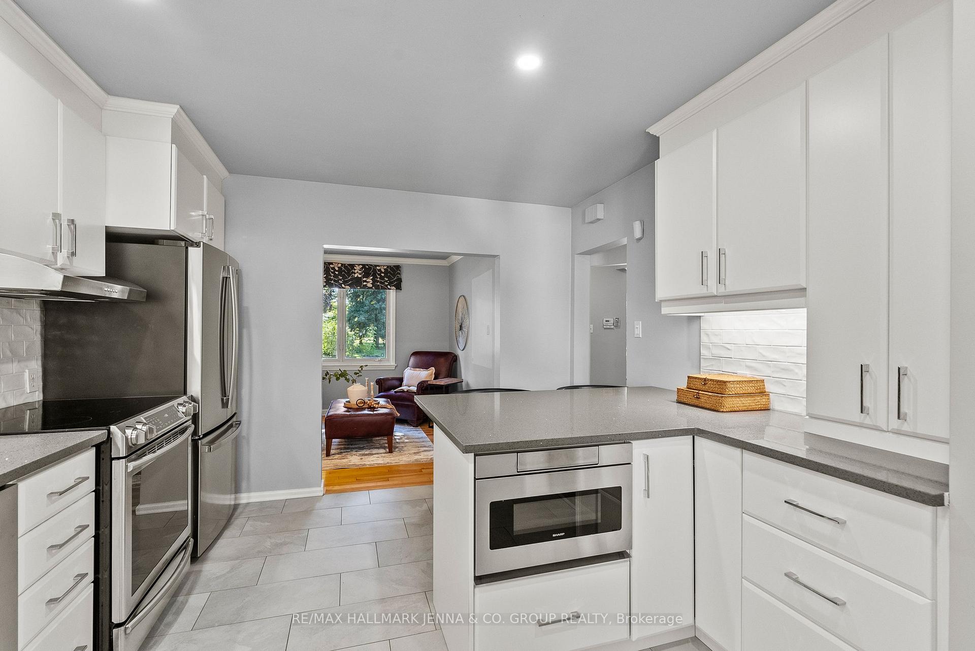 Photo 13 of 2129 Belair Drive, Ottawa, Bel Air Park — HOMEH