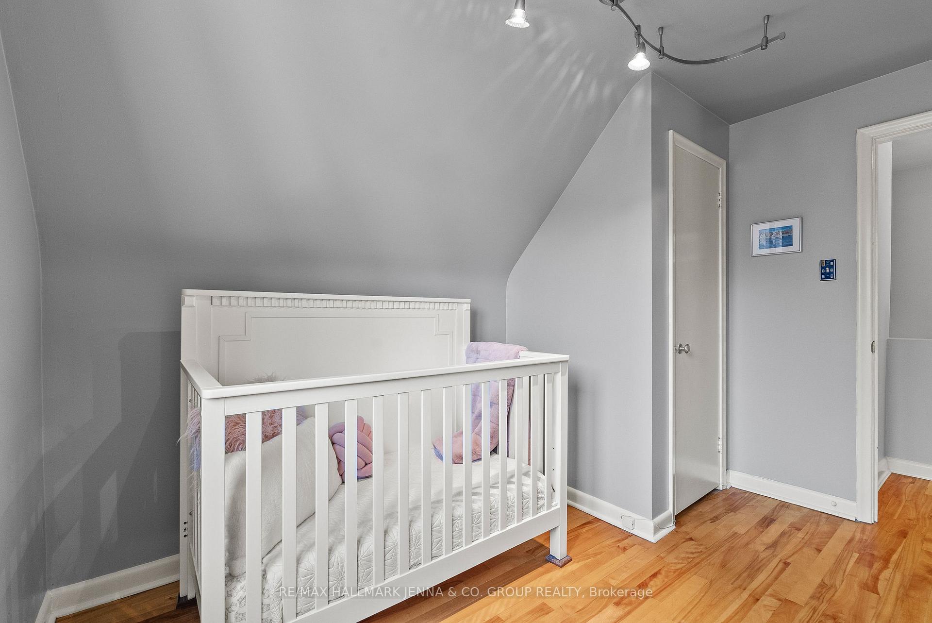 Photo 29 of 2129 Belair Drive, Ottawa, Bel Air Park — HOMEH
