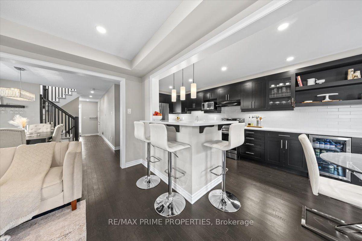 Photo 11 of 350 Sweetfern Crescent, Ottawa, Avalon West — HOMEH