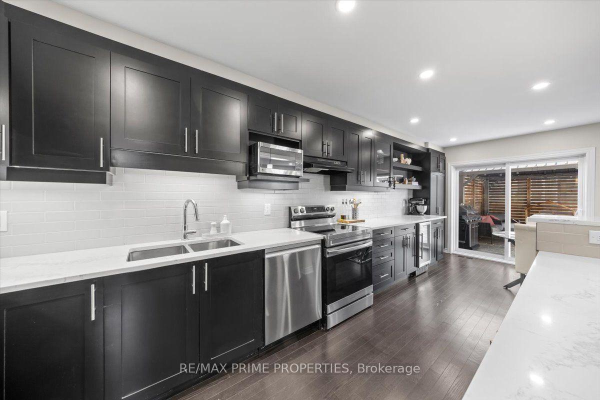Photo 17 of 350 Sweetfern Crescent, Ottawa, Avalon West — HOMEH
