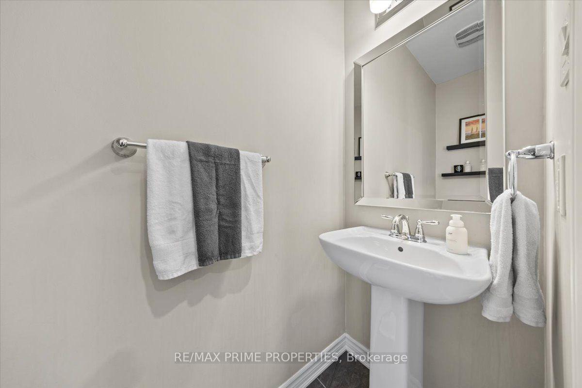 Photo 22 of 350 Sweetfern Crescent, Ottawa, Avalon West — HOMEH