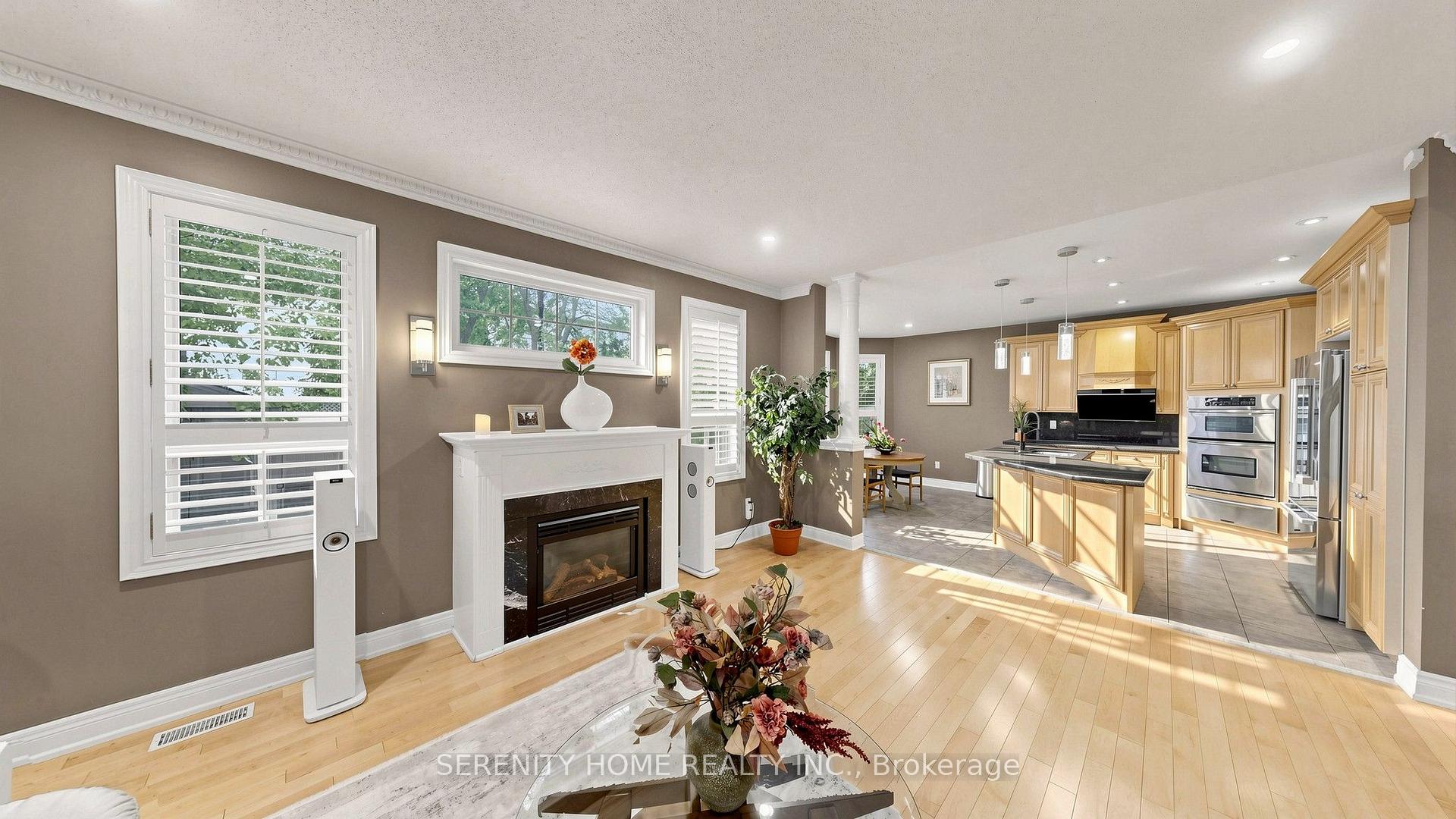 Photo 12 of 2269 Woodcrest Drive, Oakville, Westmount — HOMEH