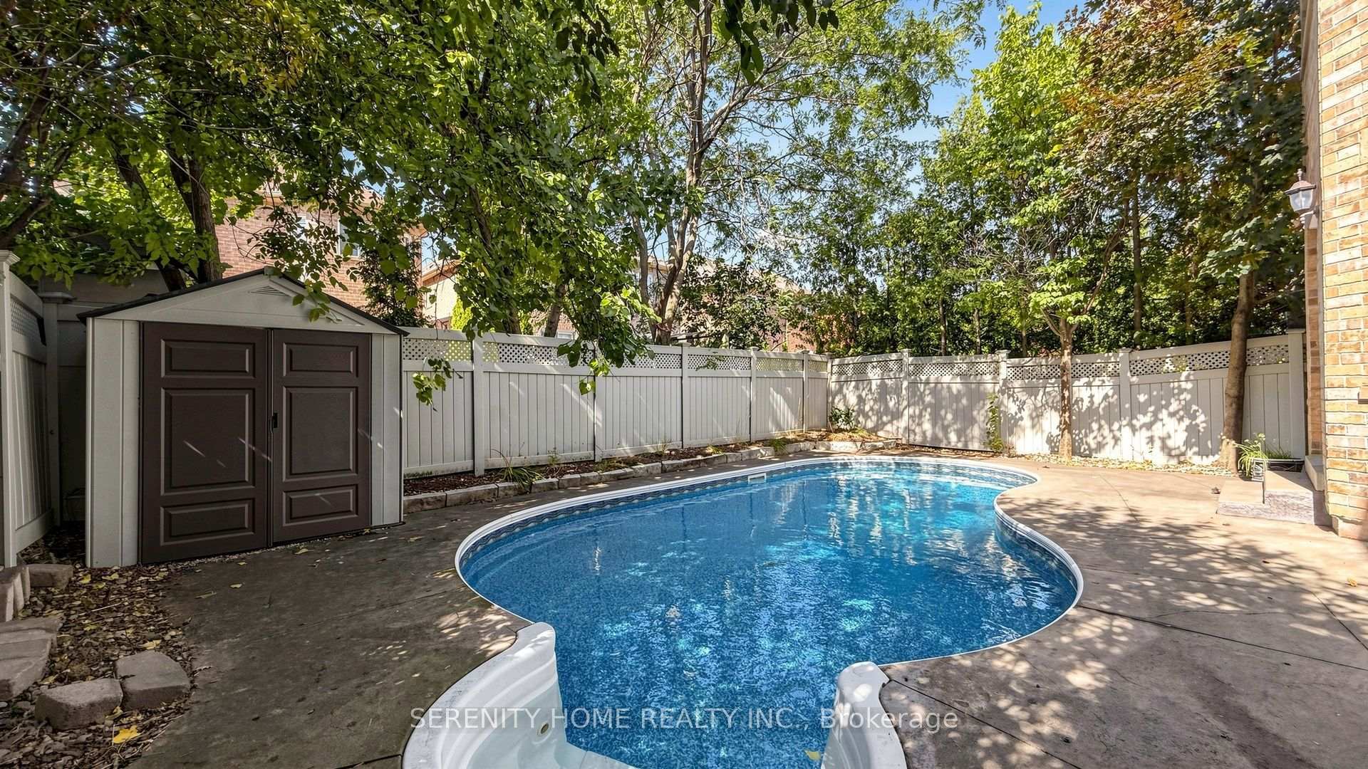 Photo 49 of 2269 Woodcrest Drive, Oakville, Westmount — HOMEH
