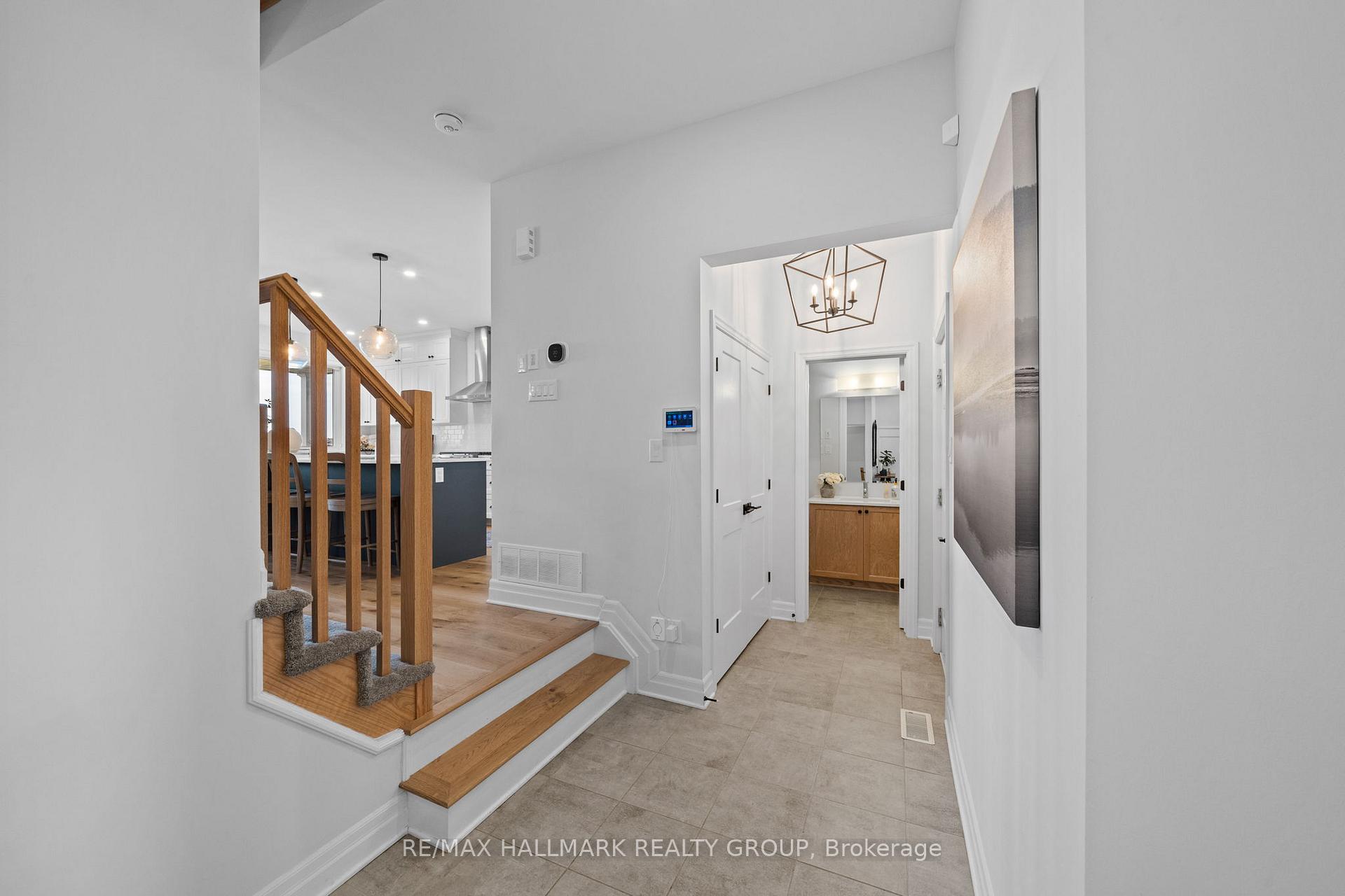 Photo 6 of 917 Atrium Ridge, Ottawa, Riverside South/Gloucester Glen — HOMEH