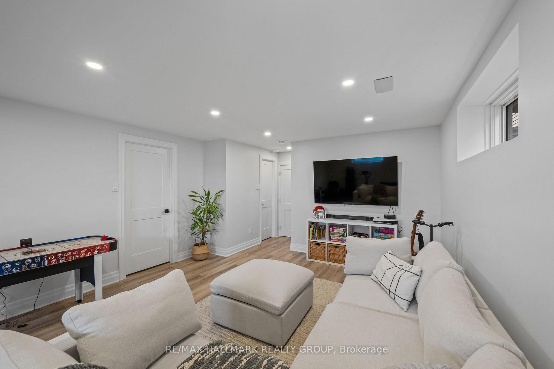 Photo 36 of 917 Atrium Ridge, Ottawa, Riverside South/Gloucester Glen — HOMEH