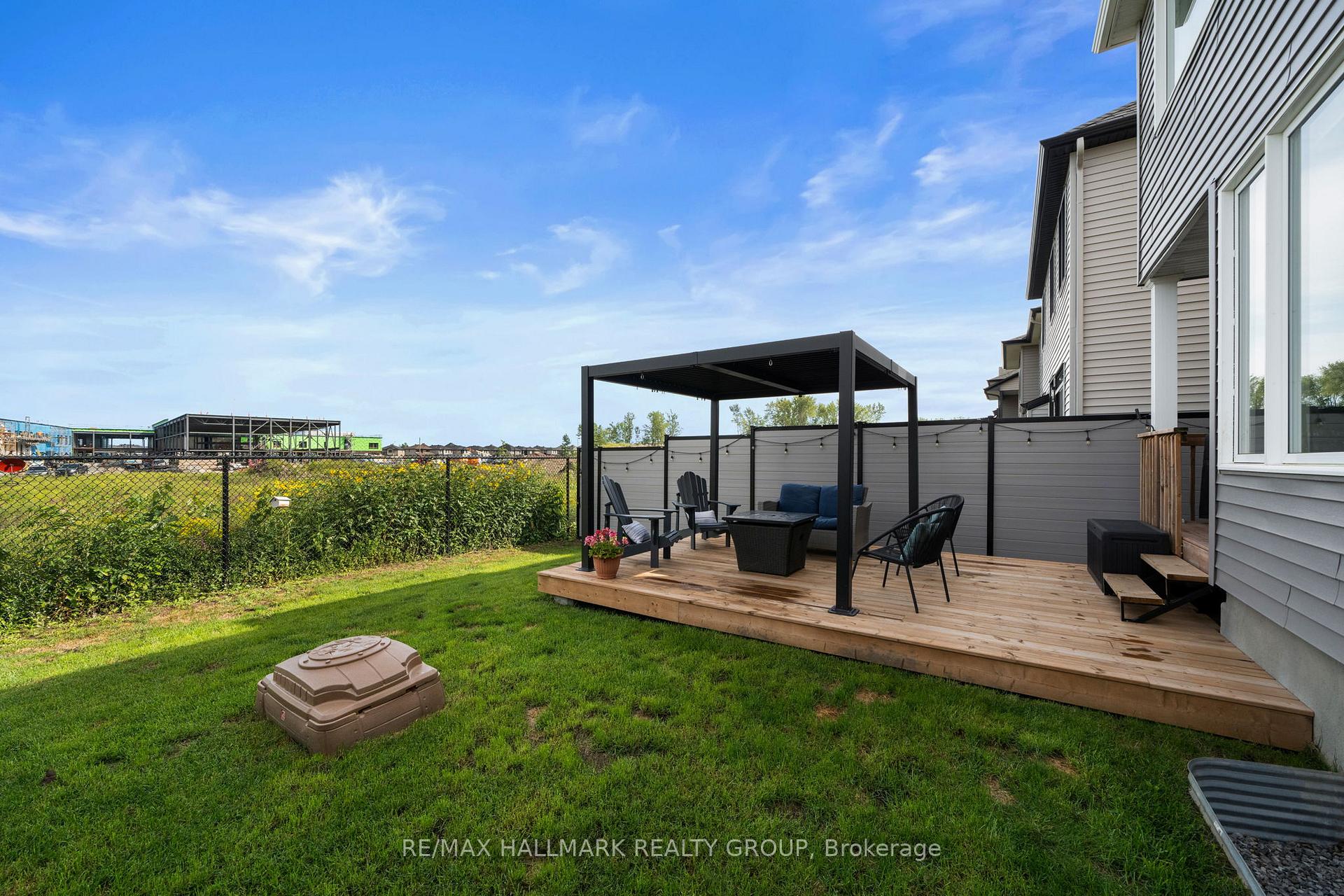 Photo 40 of 917 Atrium Ridge, Ottawa, Riverside South/Gloucester Glen — HOMEH