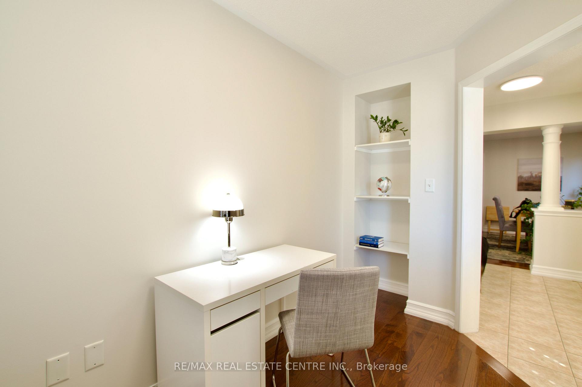 Photo 13 of 3 Chudleigh Avenue, Brampton, Credit Valley — HOMEH