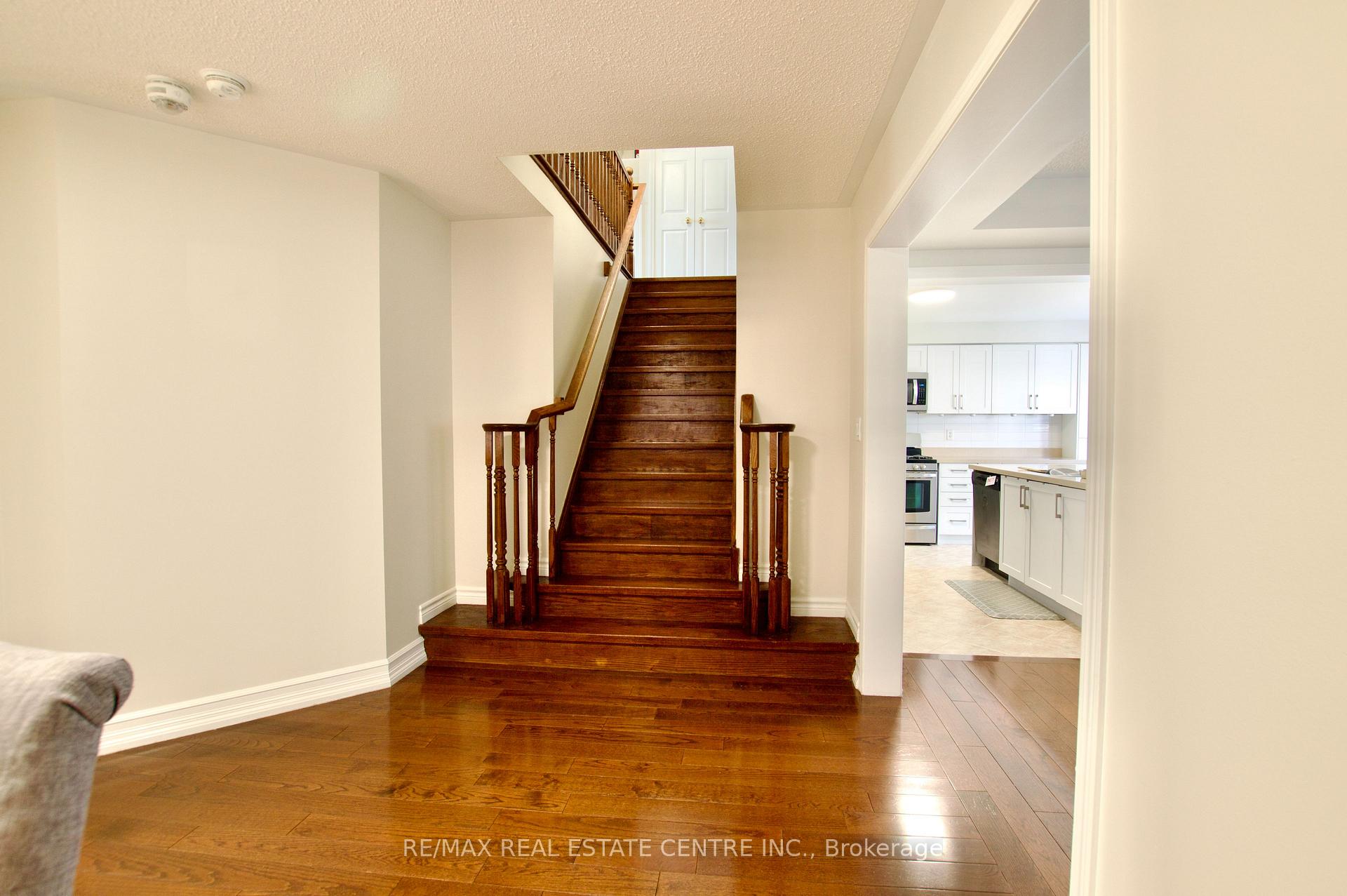 Photo 25 of 3 Chudleigh Avenue, Brampton, Credit Valley — HOMEH