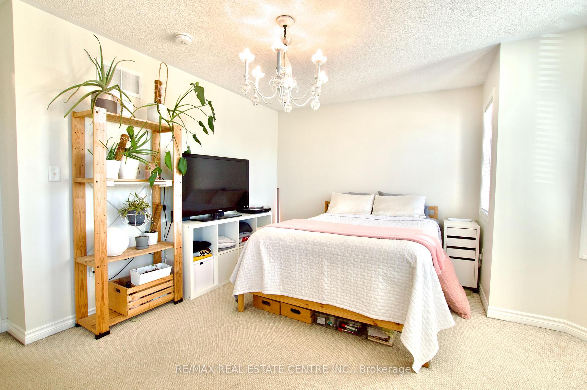 Photo 39 of 3 Chudleigh Avenue, Brampton, Credit Valley — HOMEH