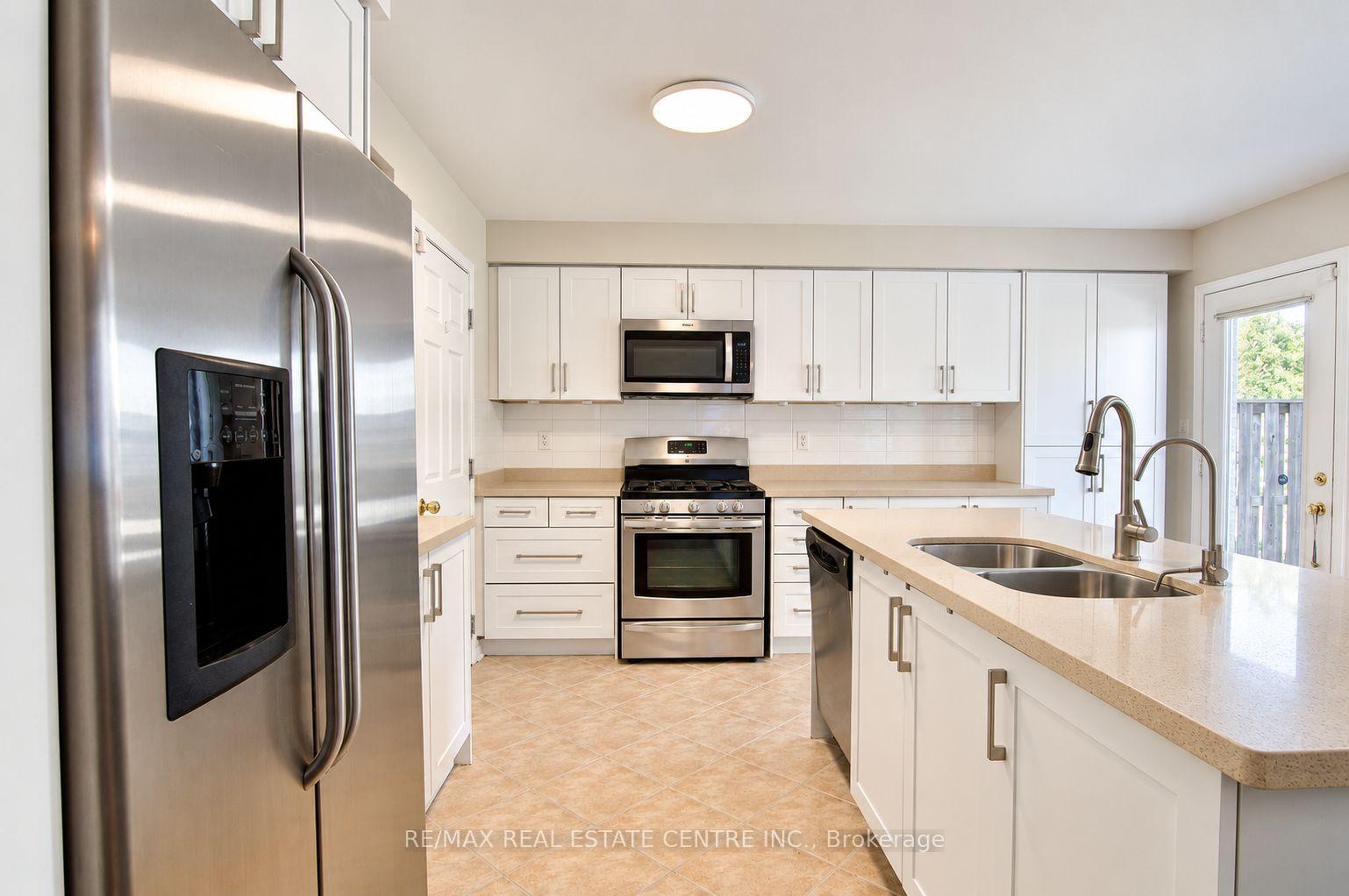 Photo 24 of 3 Chudleigh Avenue, Brampton, Credit Valley — HOMEH