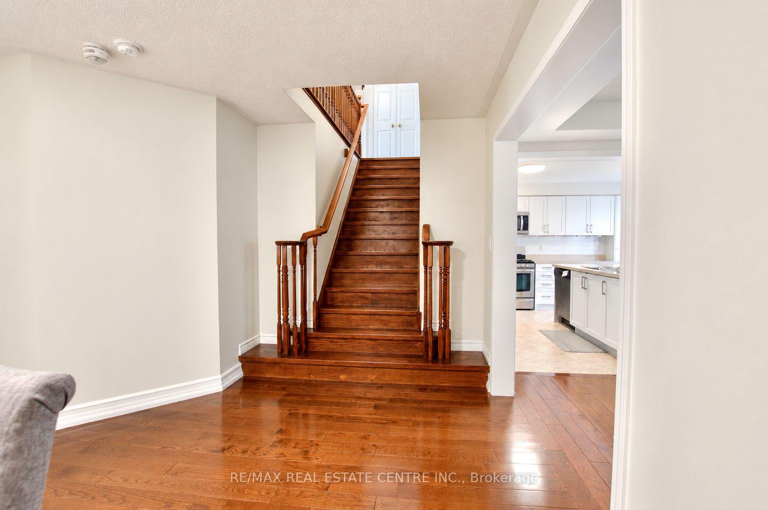 Photo 30 of 3 Chudleigh Avenue, Brampton, Credit Valley — HOMEH