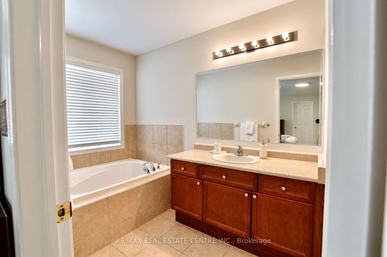 Photo 36 of 3 Chudleigh Avenue, Brampton, Credit Valley — HOMEH