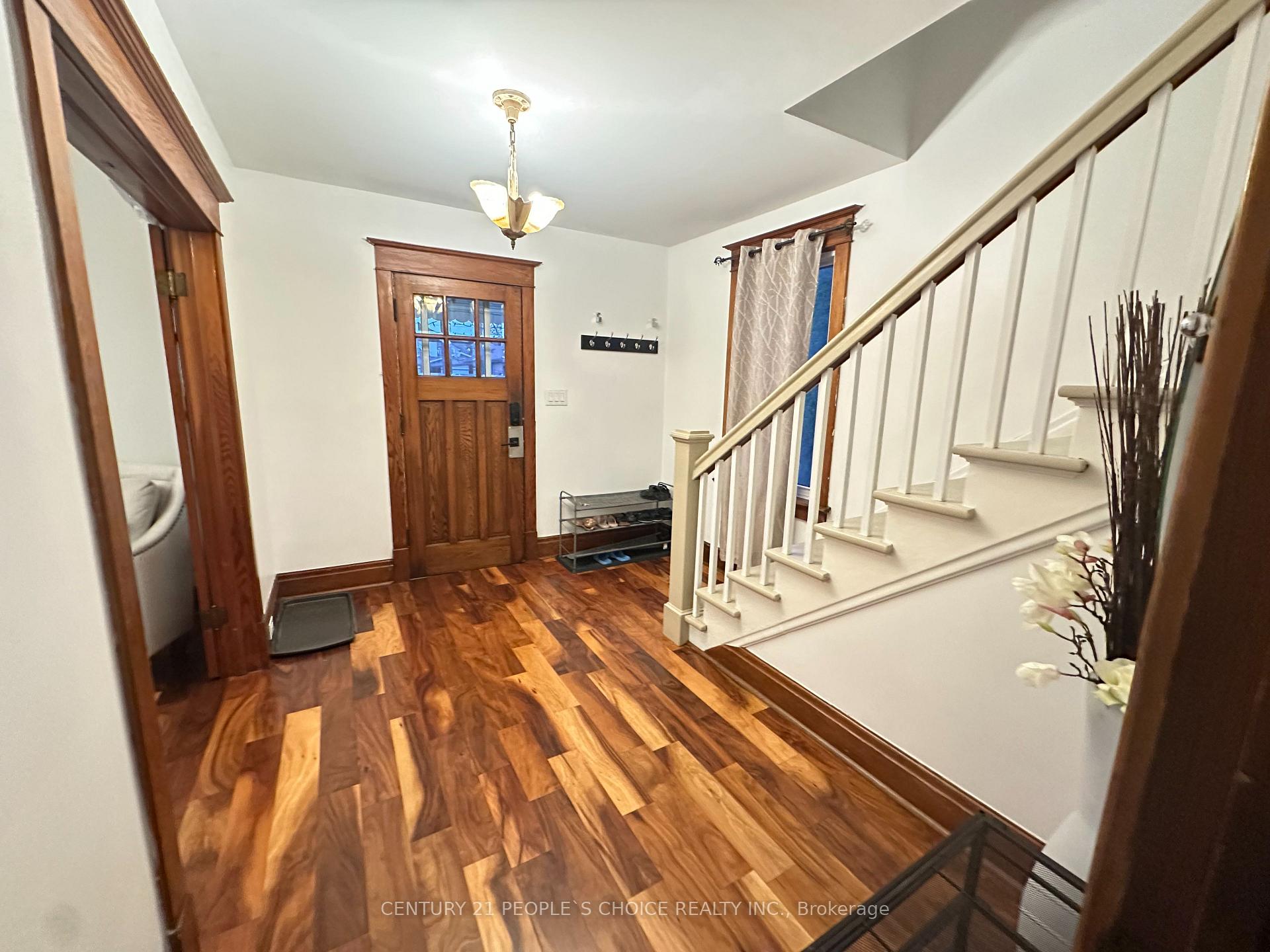 Photo 7 of 6510 Barker Street, Niagara Falls, Dorchester — HOMEH