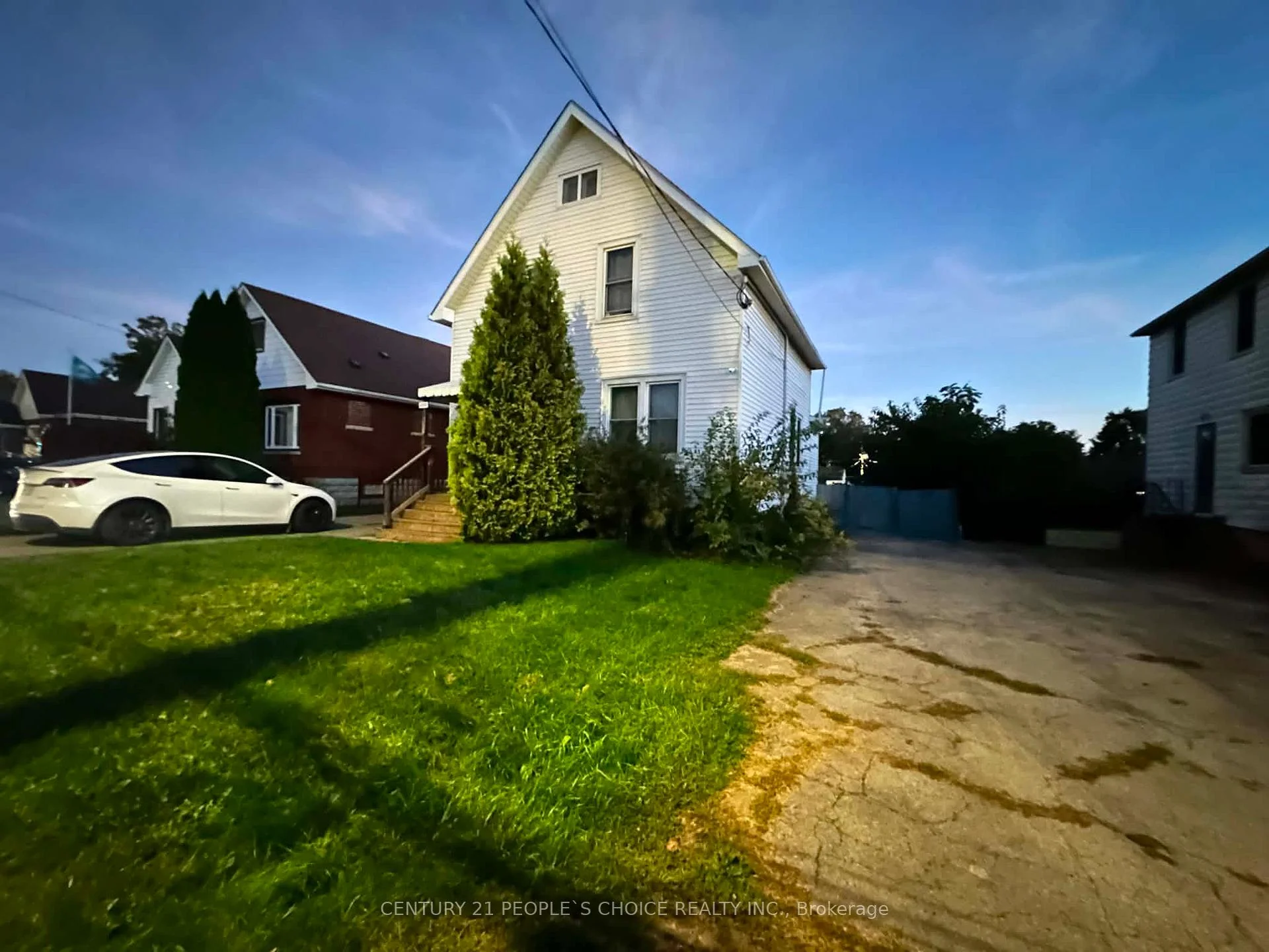 Photo 58 of 6510 Barker Street, Niagara Falls, Dorchester — HOMEH