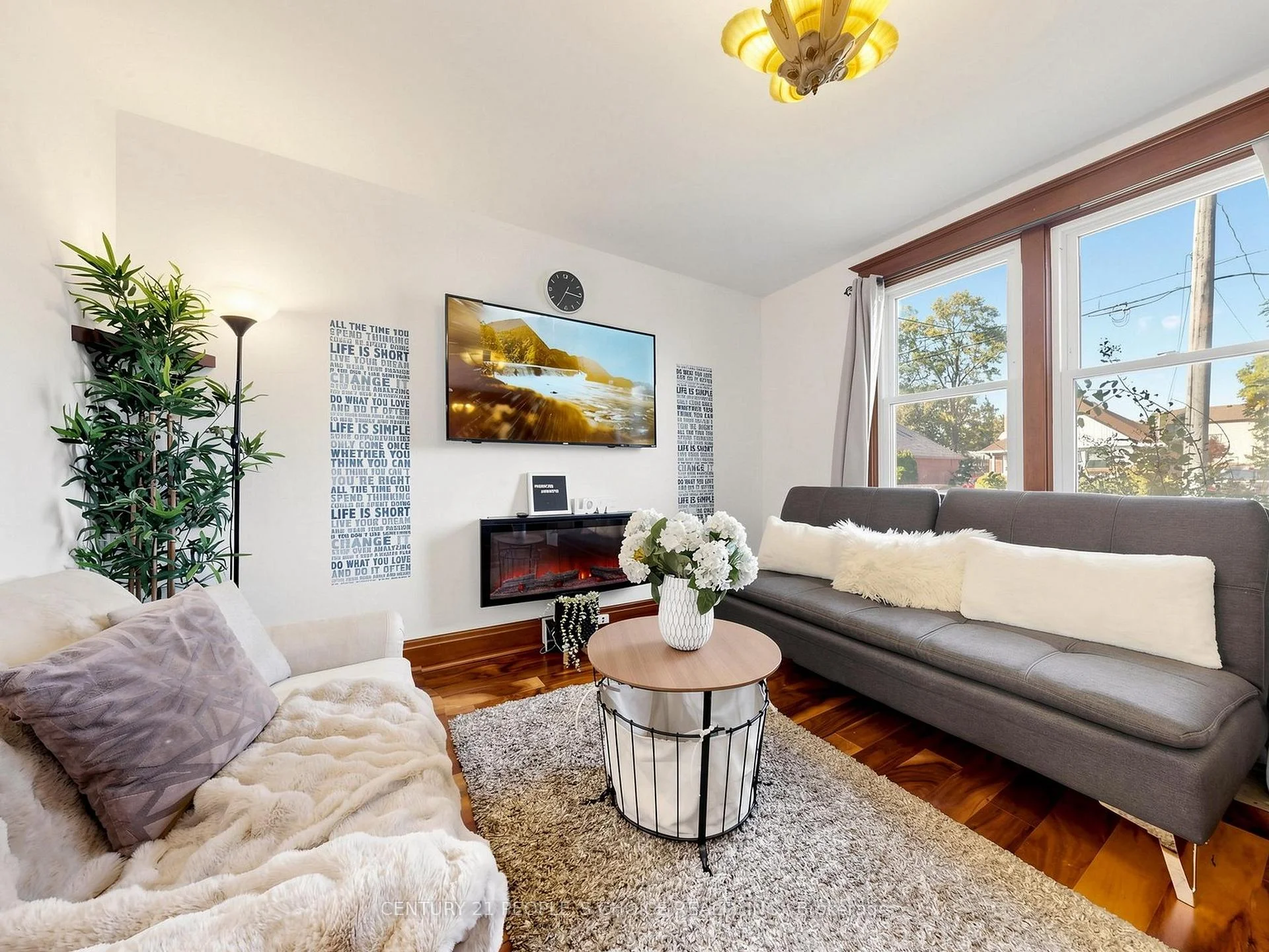 Photo 12 of 6510 Barker Street, Niagara Falls, Dorchester — HOMEH