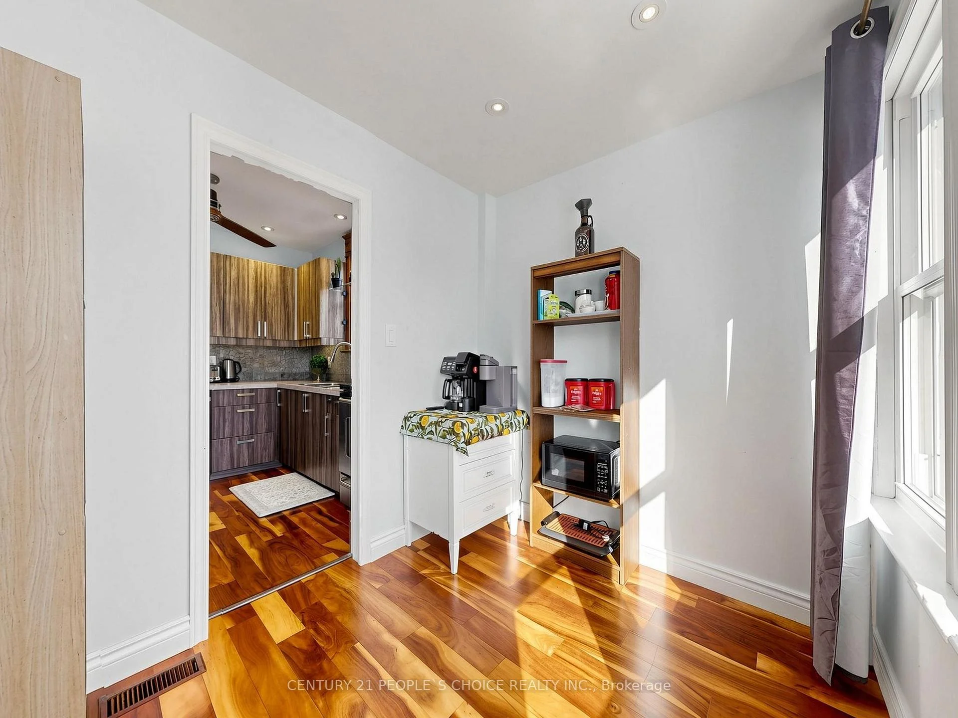 Photo 30 of 6510 Barker Street, Niagara Falls, Dorchester — HOMEH