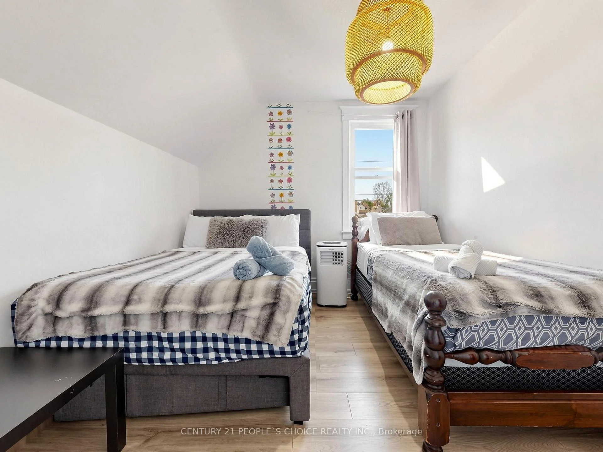 Photo 44 of 6510 Barker Street, Niagara Falls, Dorchester — HOMEH