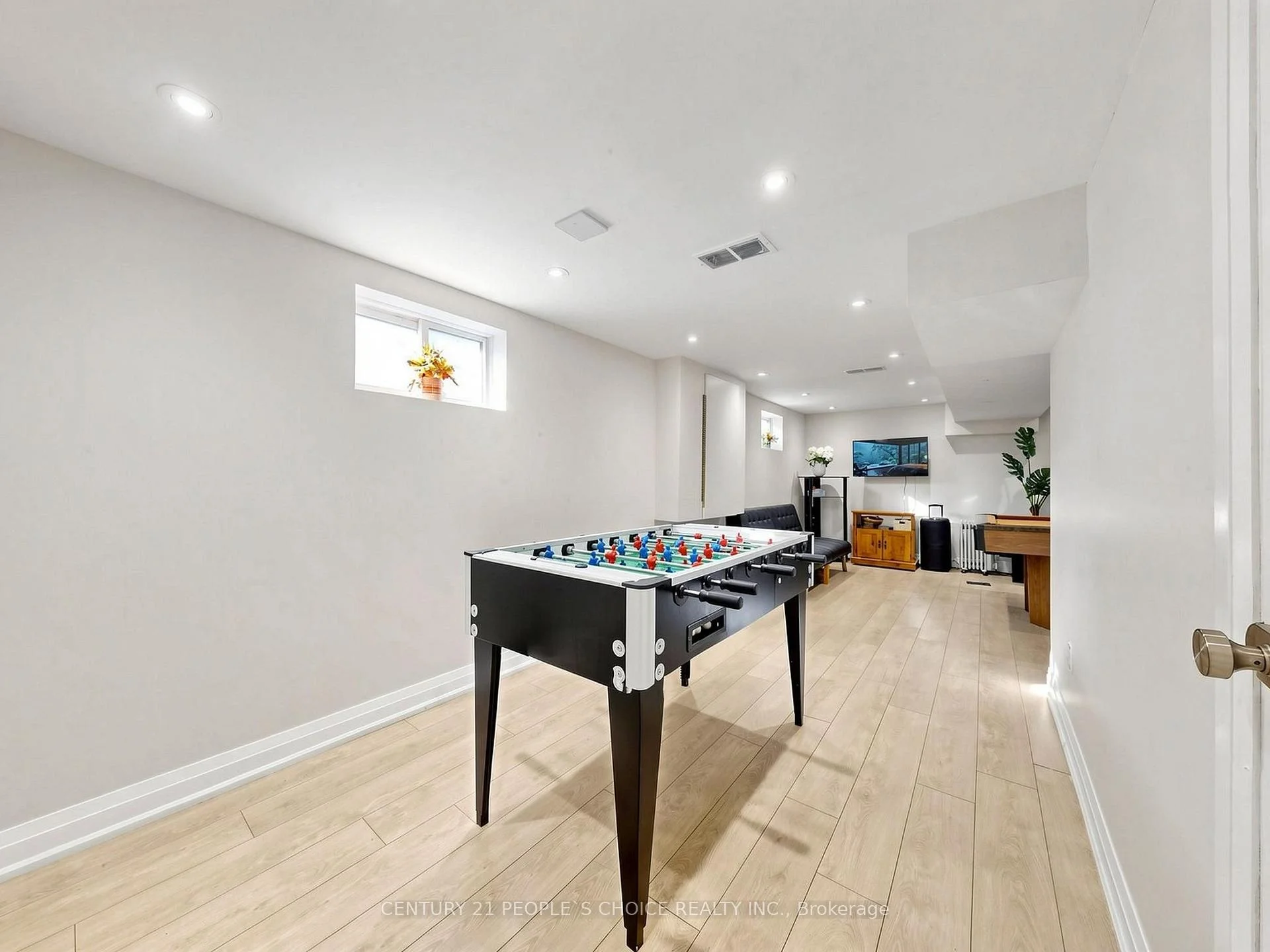 Photo 68 of 6510 Barker Street, Niagara Falls, Dorchester — HOMEH