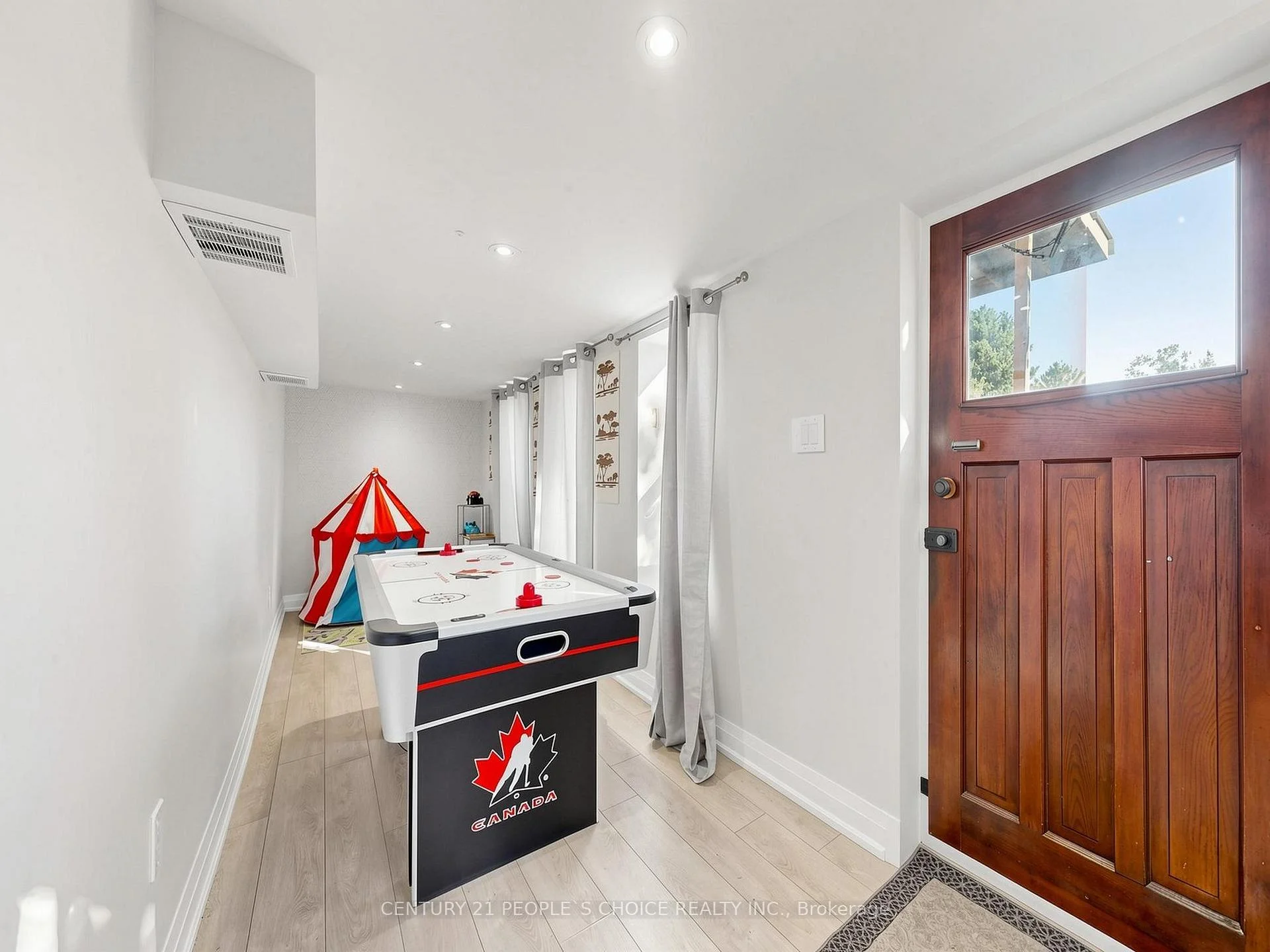 Photo 69 of 6510 Barker Street, Niagara Falls, Dorchester — HOMEH