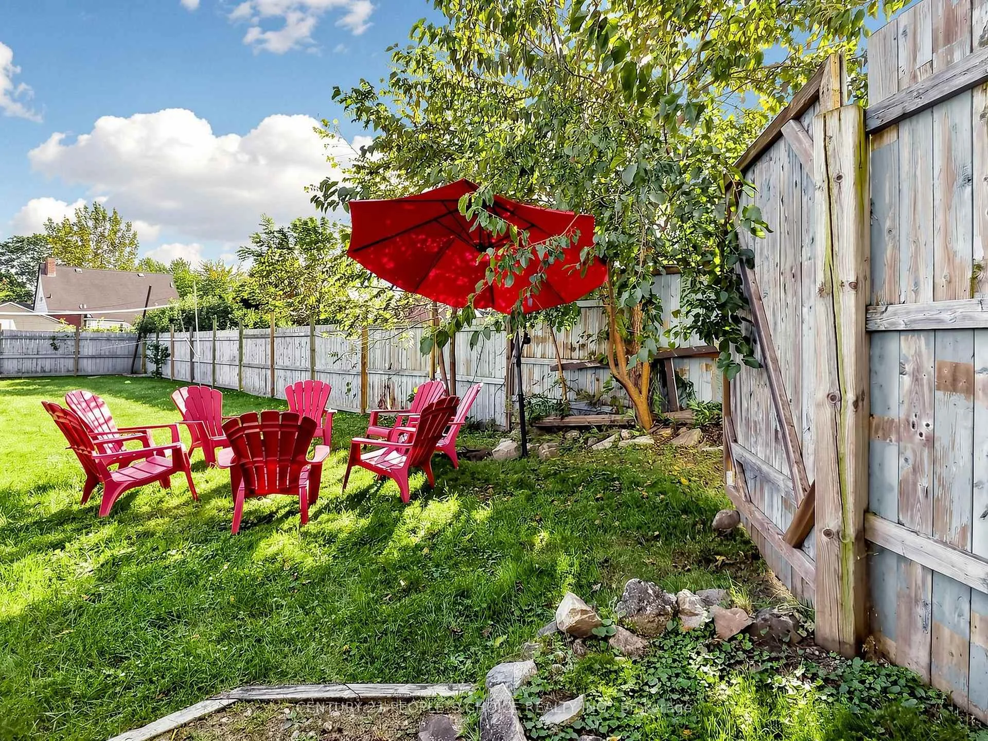 Photo 83 of 6510 Barker Street, Niagara Falls, Dorchester — HOMEH