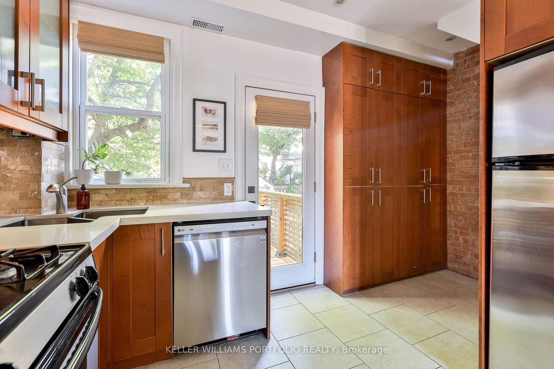 Photo 11 of 46 Blandford Street, Toronto, Oakwood Village — HOMEH