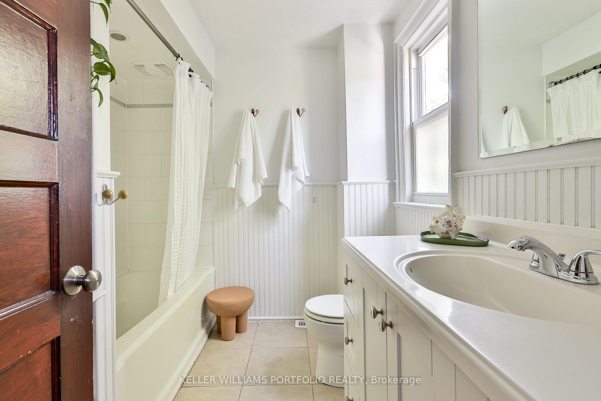 Photo 19 of 46 Blandford Street, Toronto, Oakwood Village — HOMEH