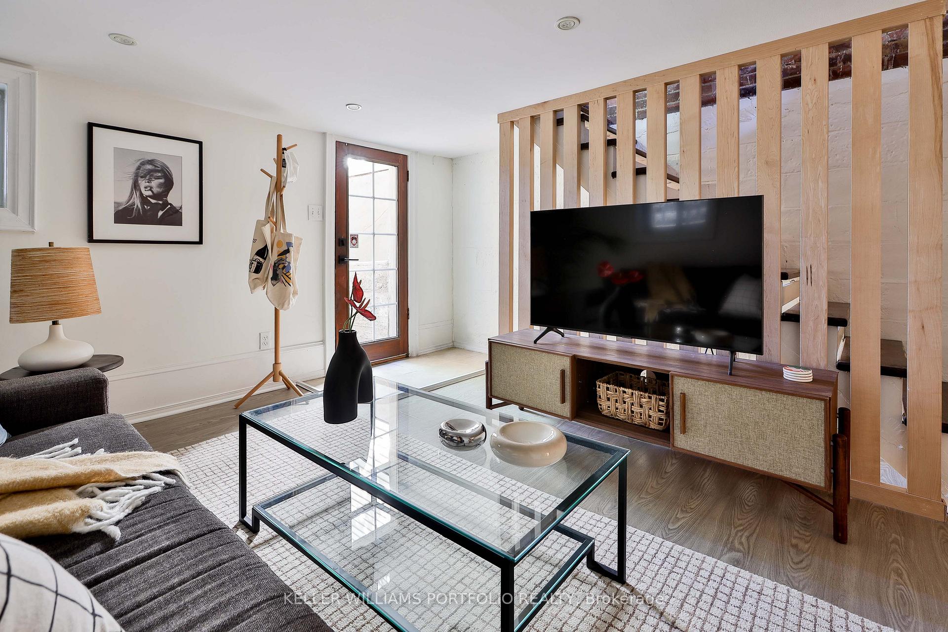Photo 24 of 46 Blandford Street, Toronto, Oakwood Village — HOMEH